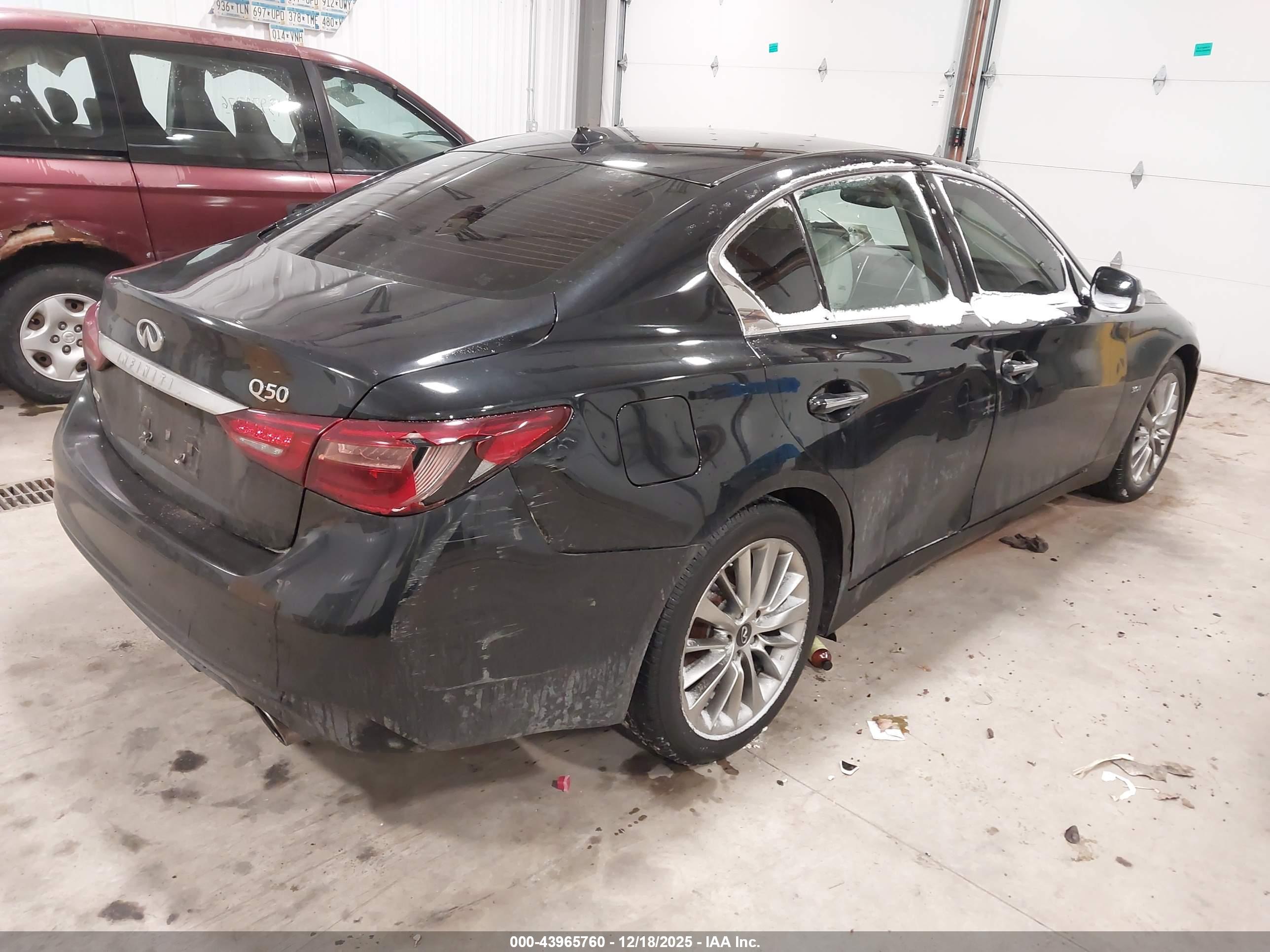 INFINITI Q50 image 4