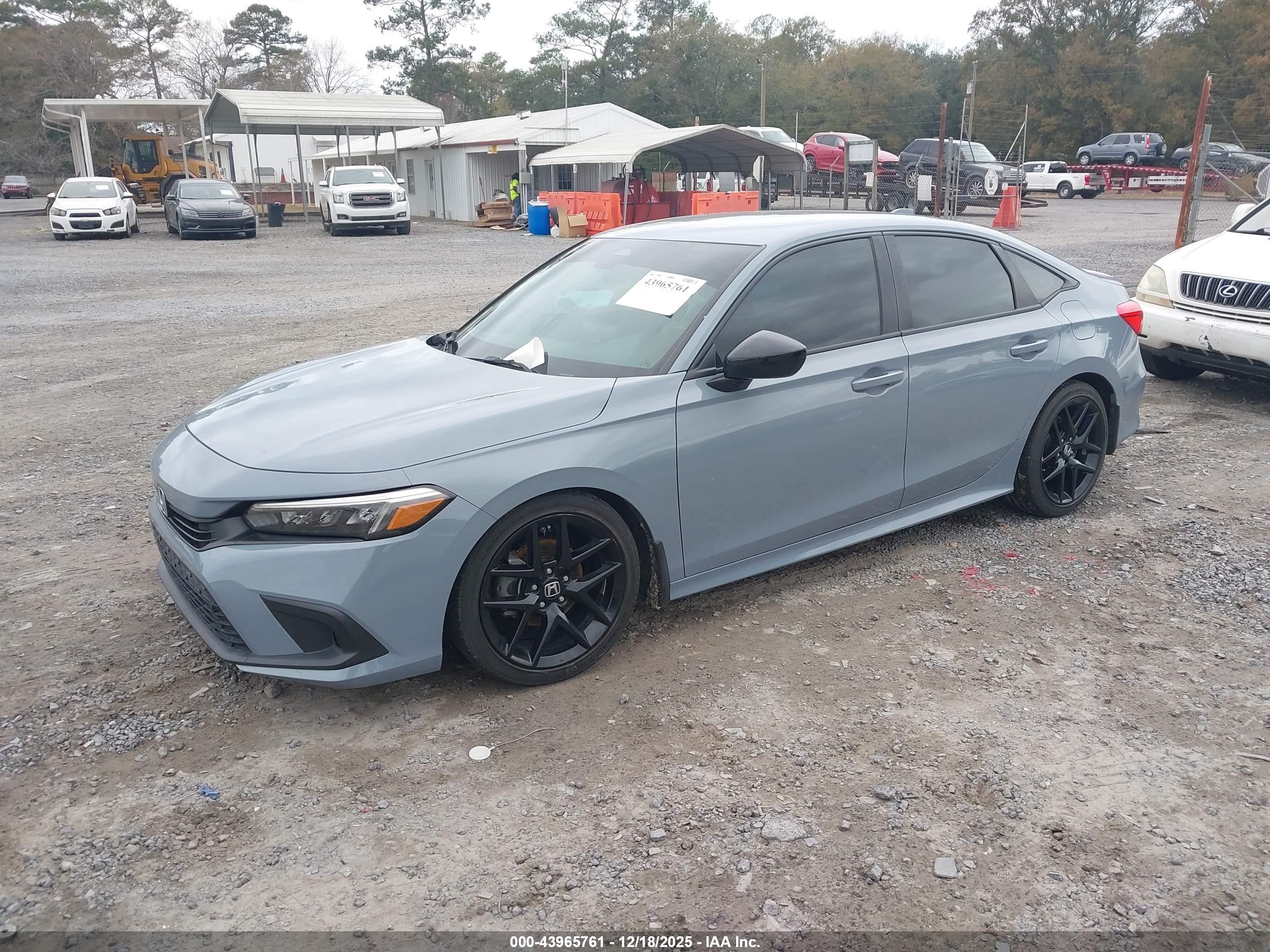 HONDA CIVIC image 2