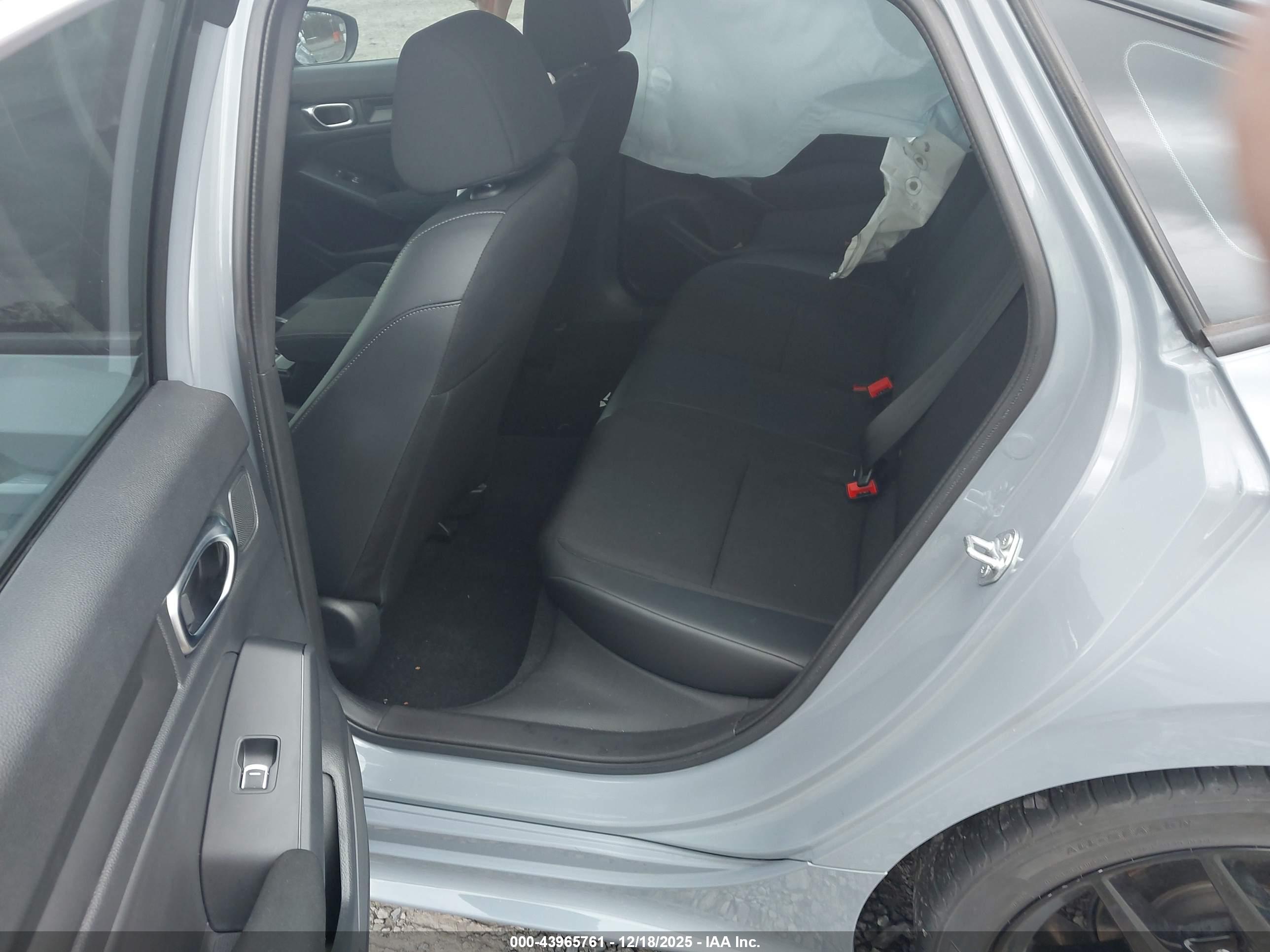 HONDA CIVIC image 8