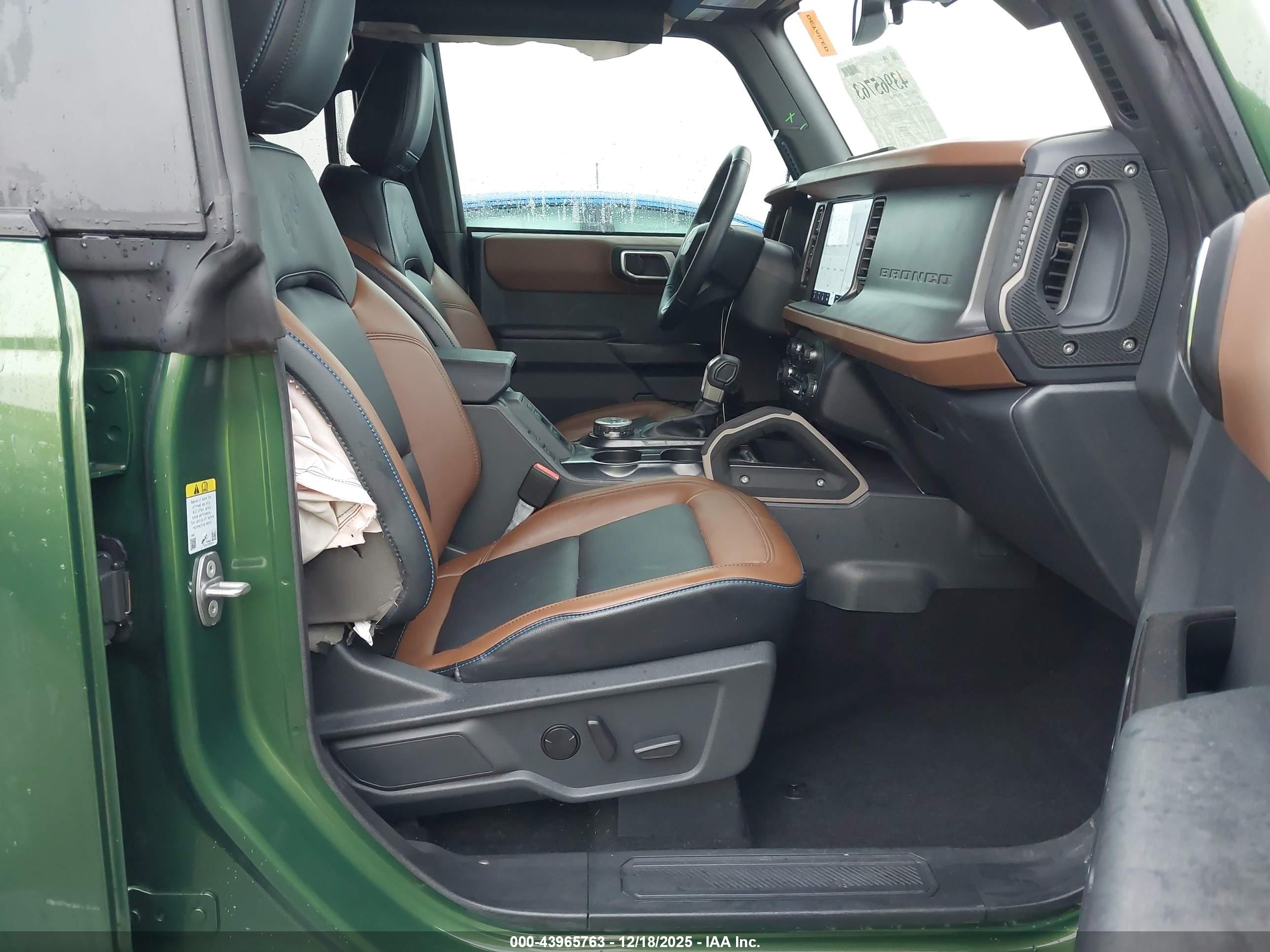 FORD BRONCO image 5