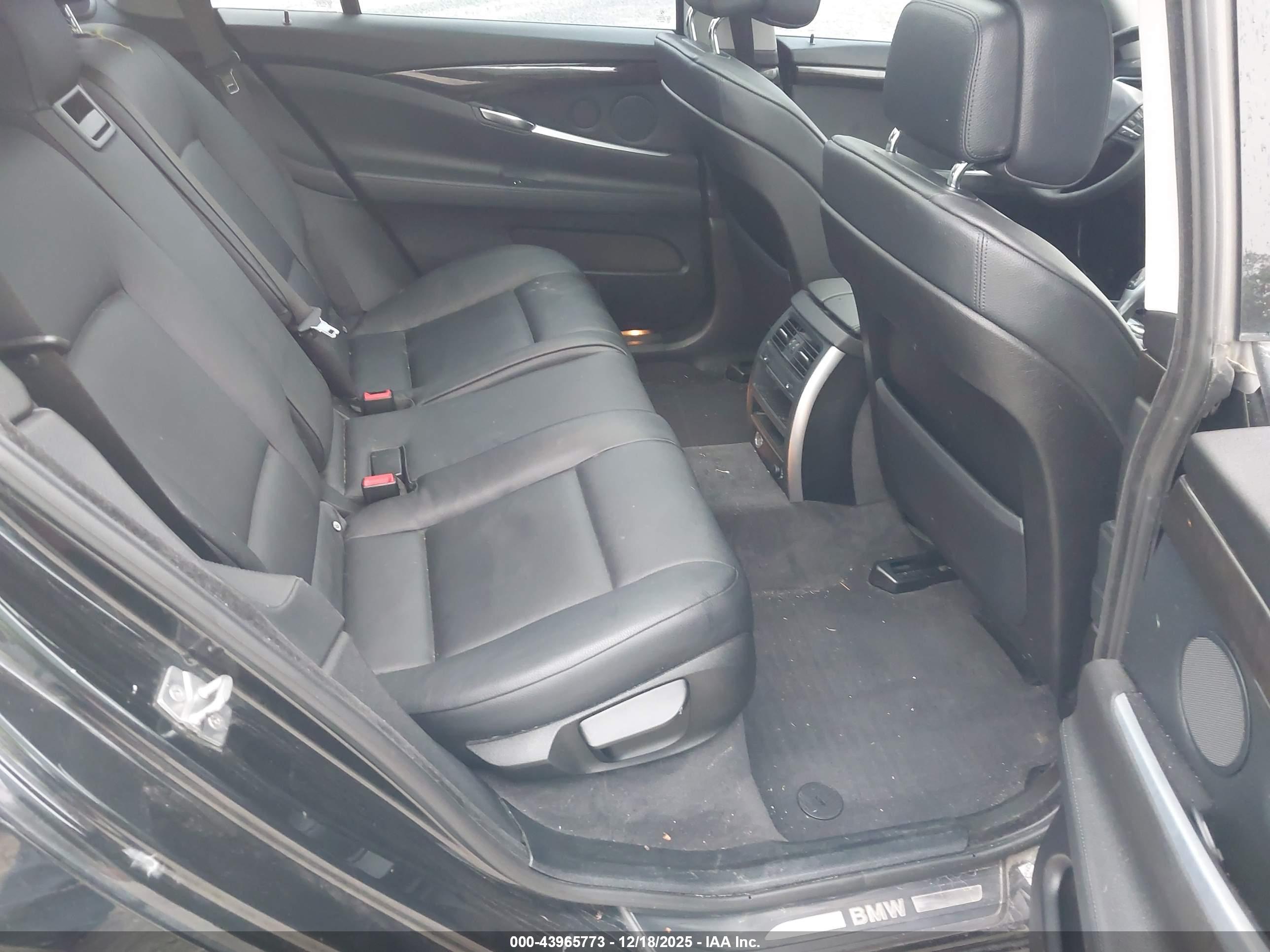 BMW 535I image 8