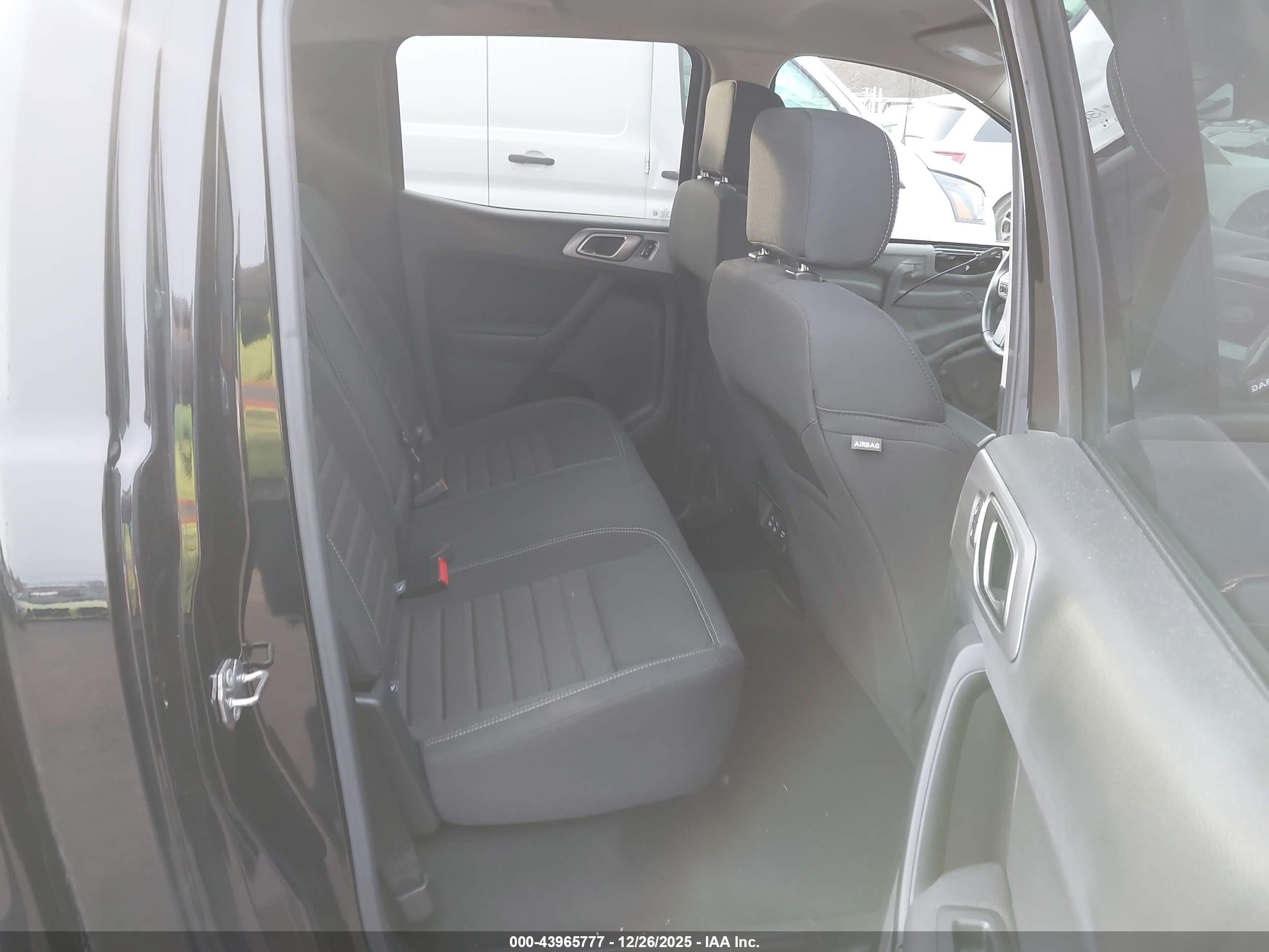 FORD RANGER image 8