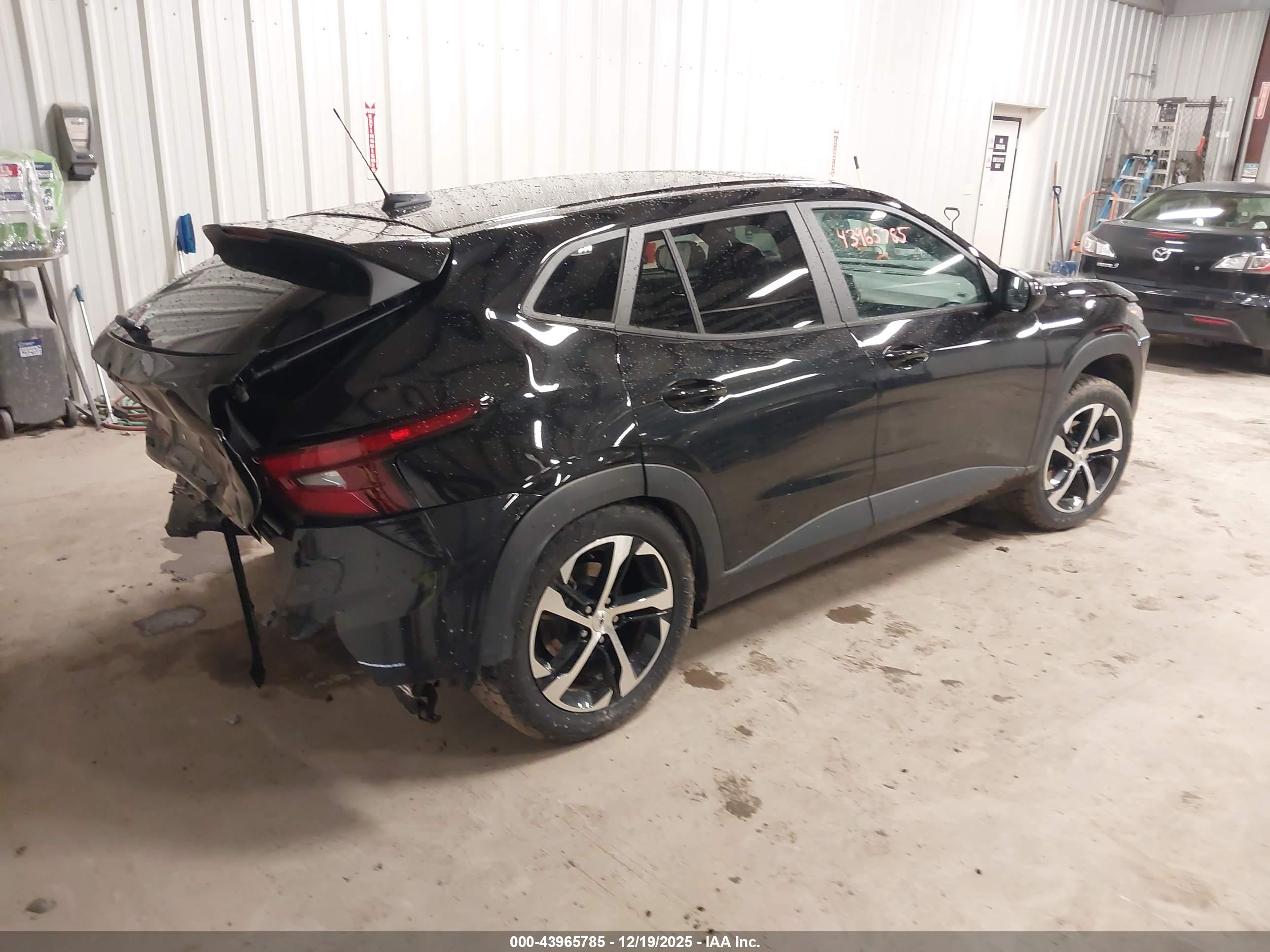 CHEVROLET TRAX image 4