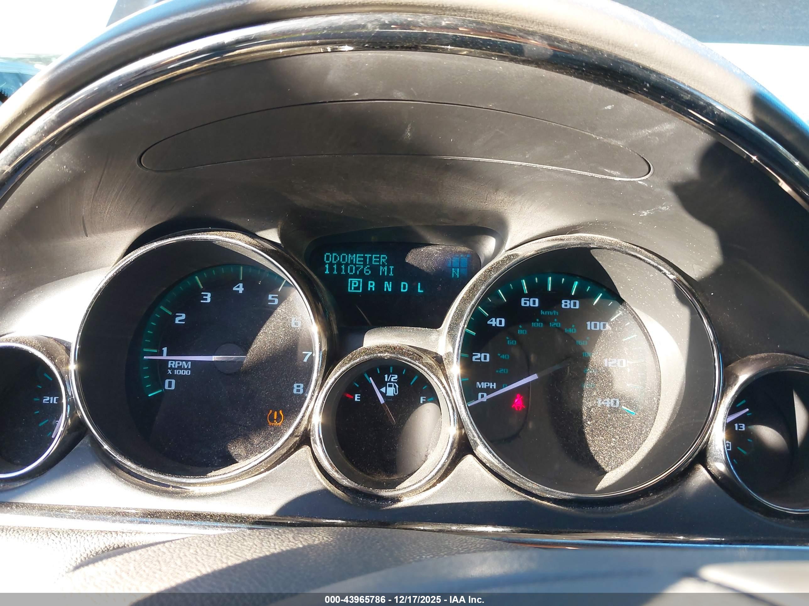 BUICK ENCLAVE image 7