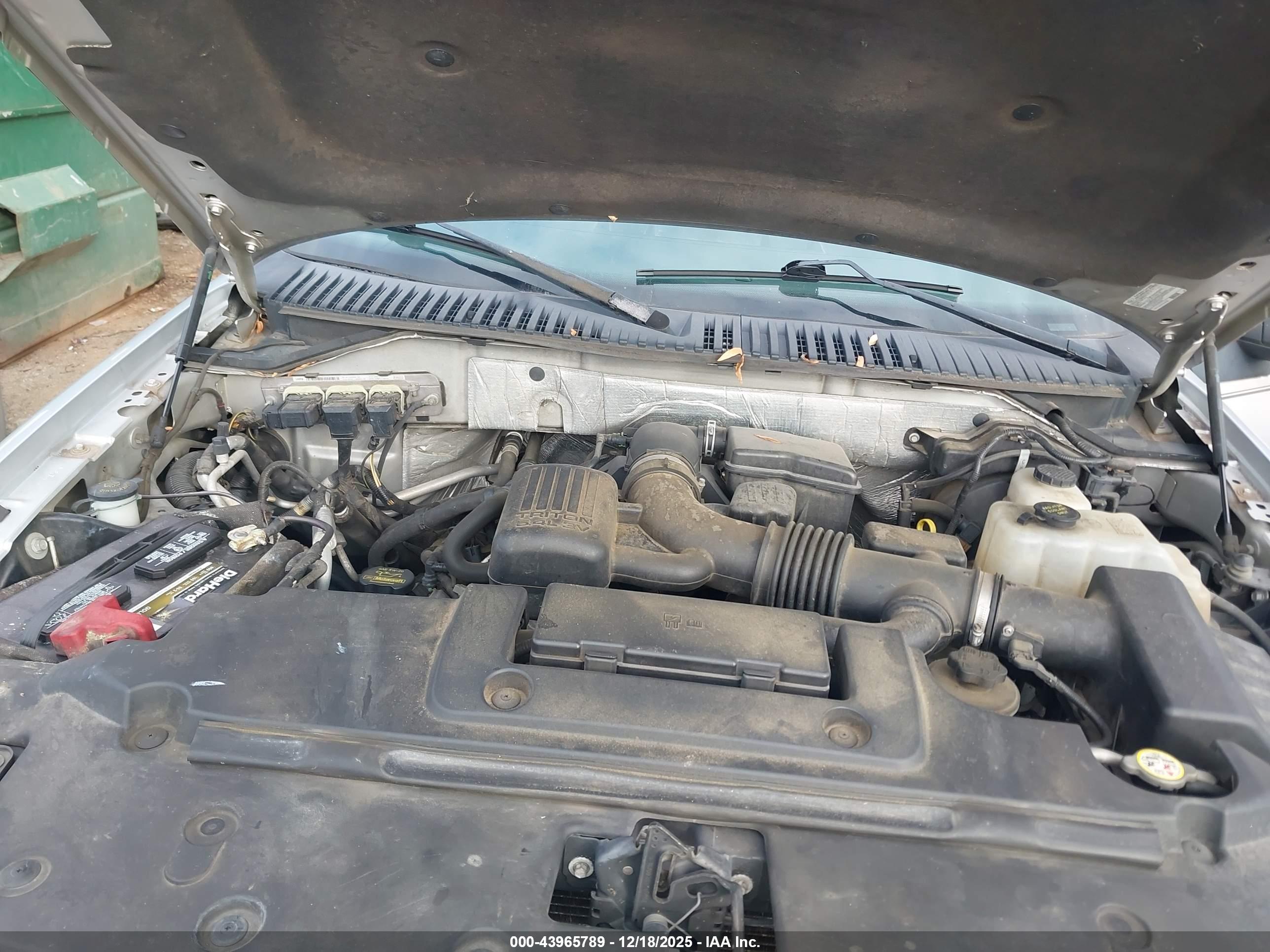 FORD EXPEDITION image 10