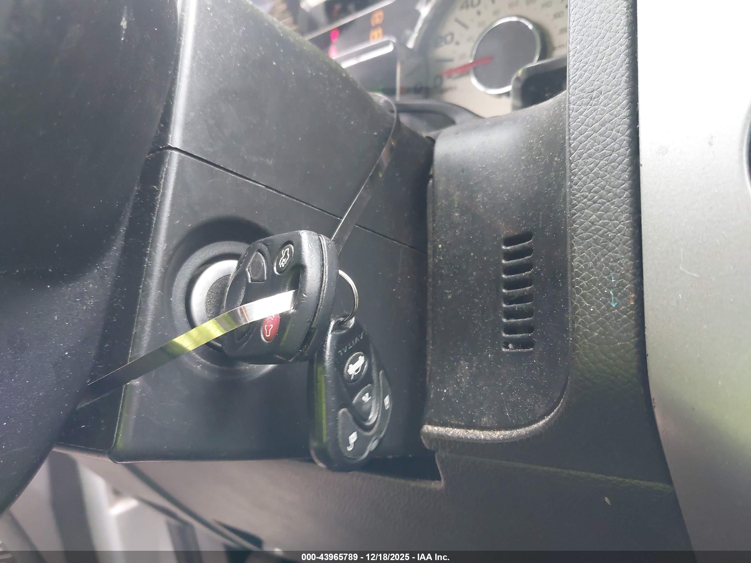FORD EXPEDITION image 11