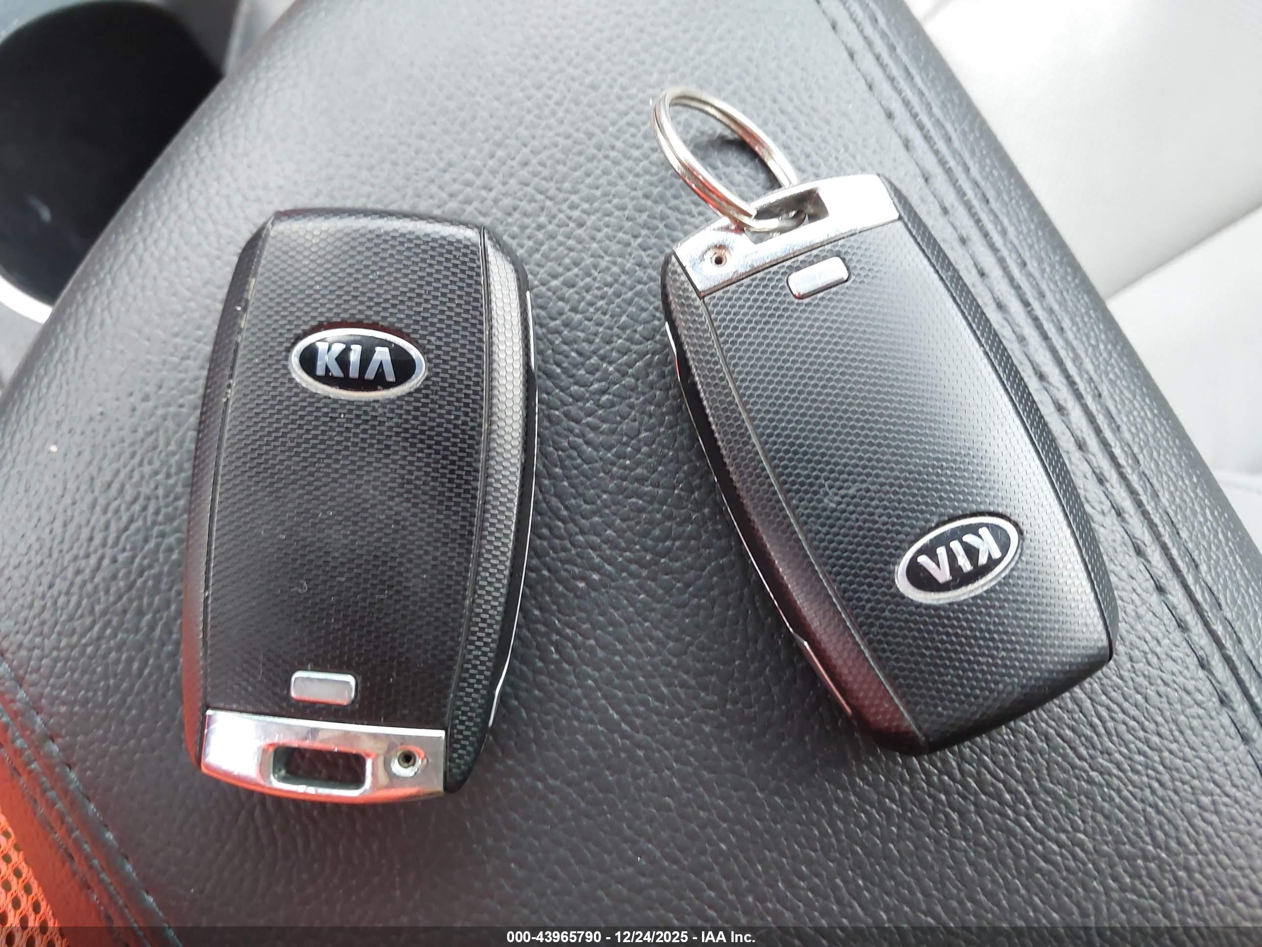 KIA OPTIMA image 11