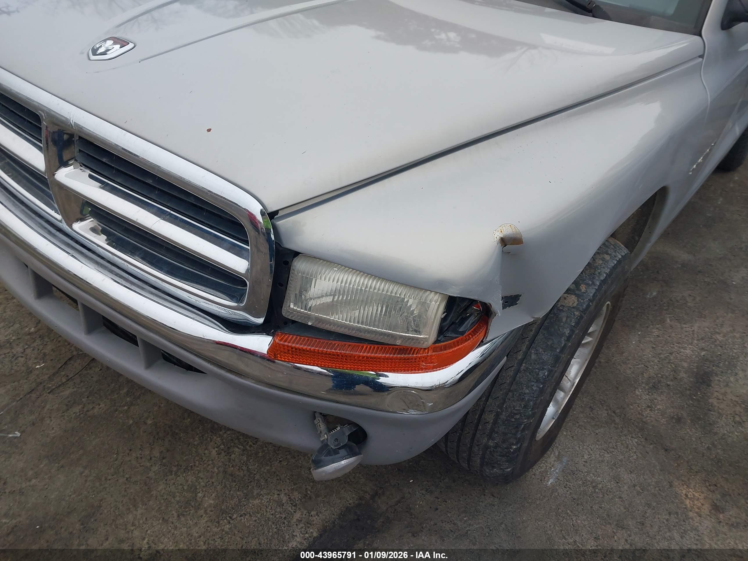DODGE DAKOTA image 6