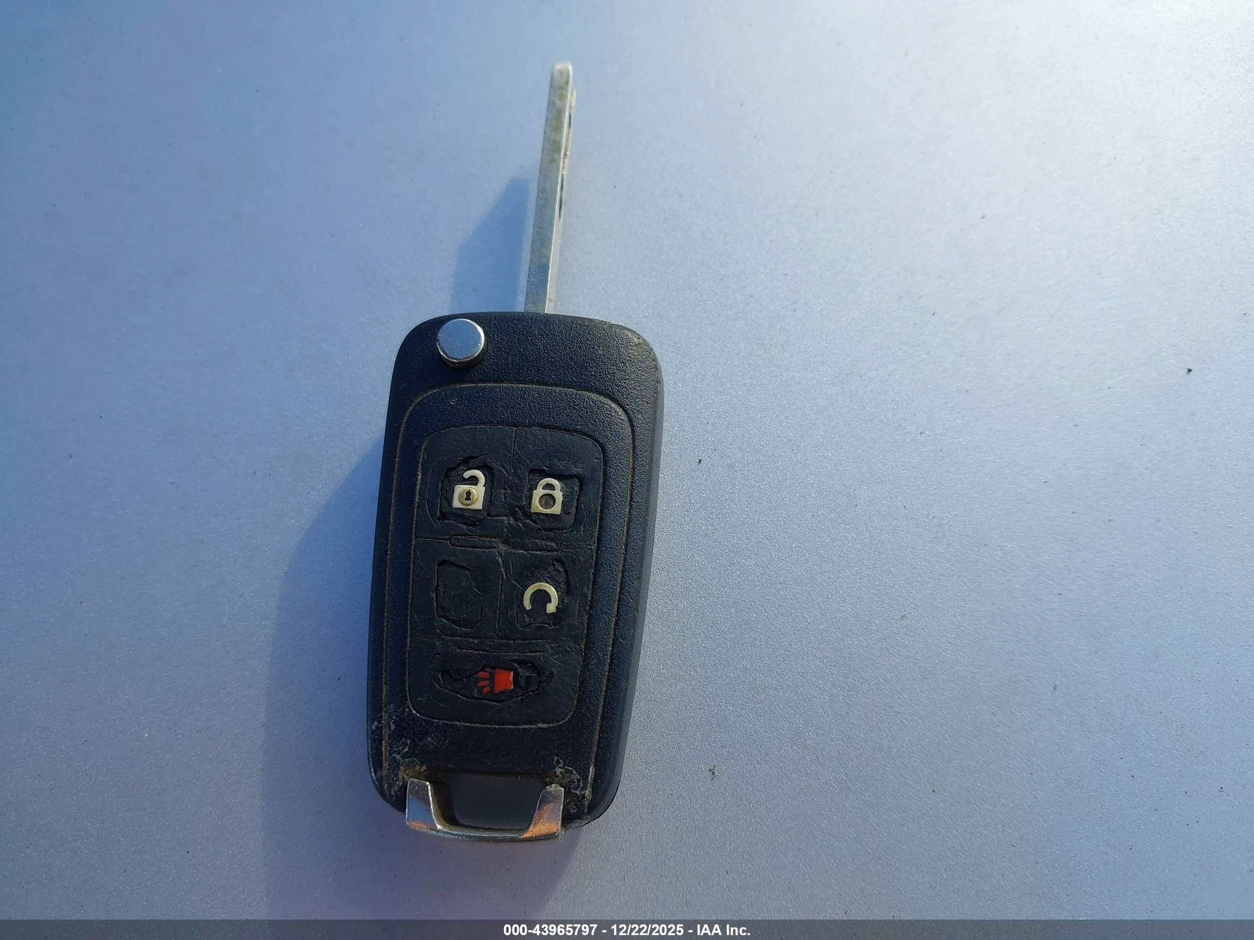 CHEVROLET EQUINOX image 11