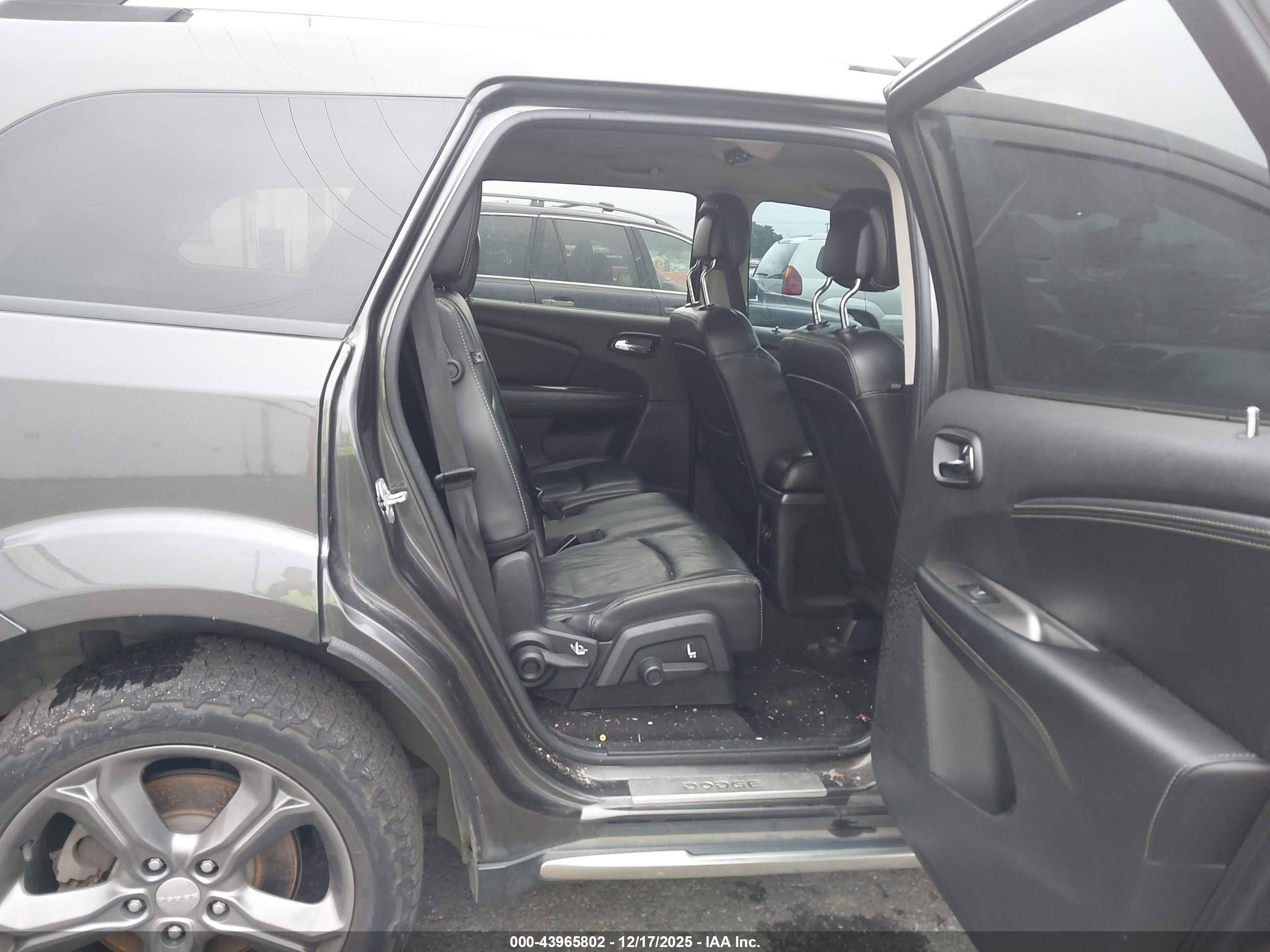 DODGE JOURNEY image 8