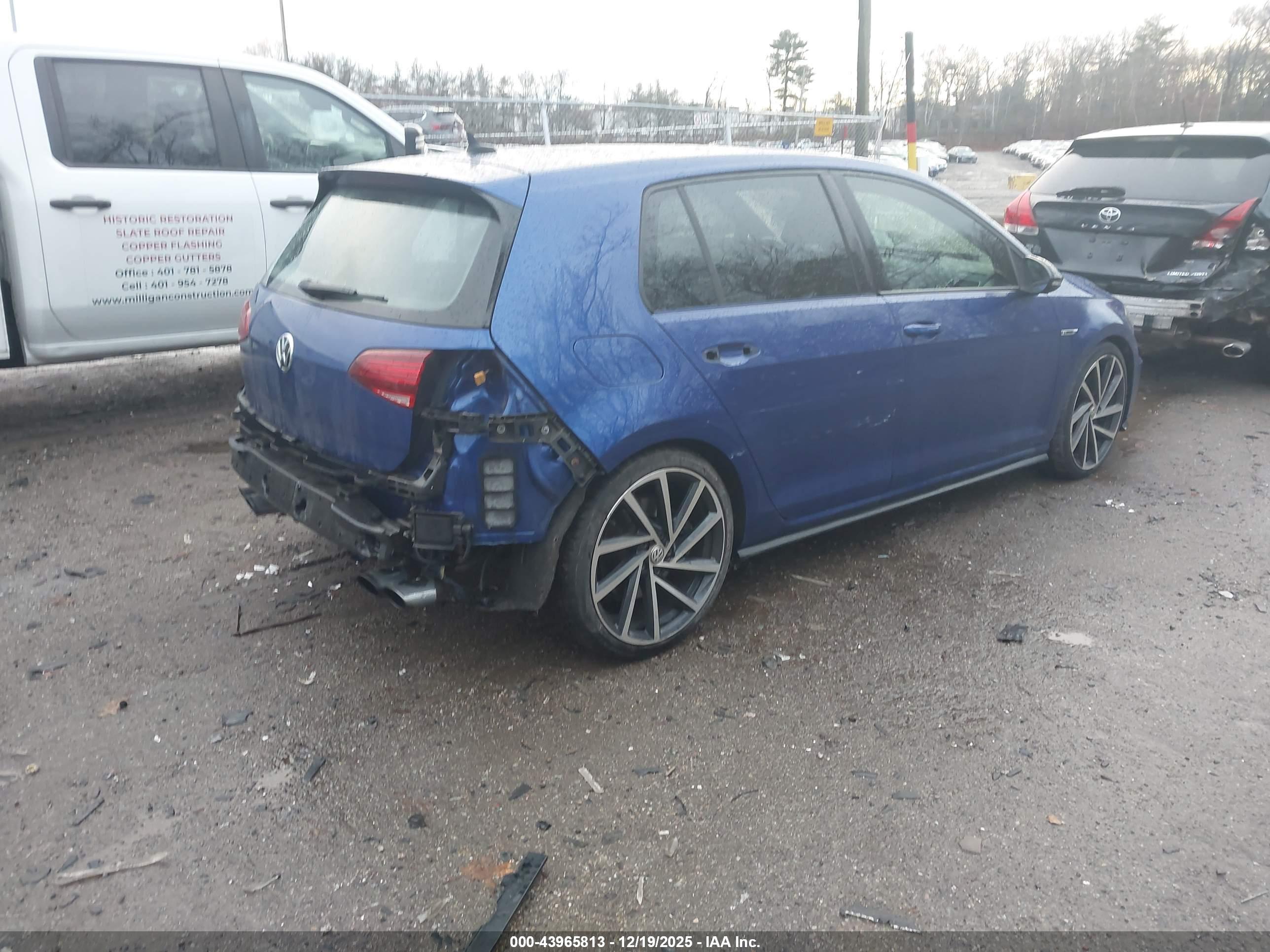 VOLKSWAGEN GOLF image 4