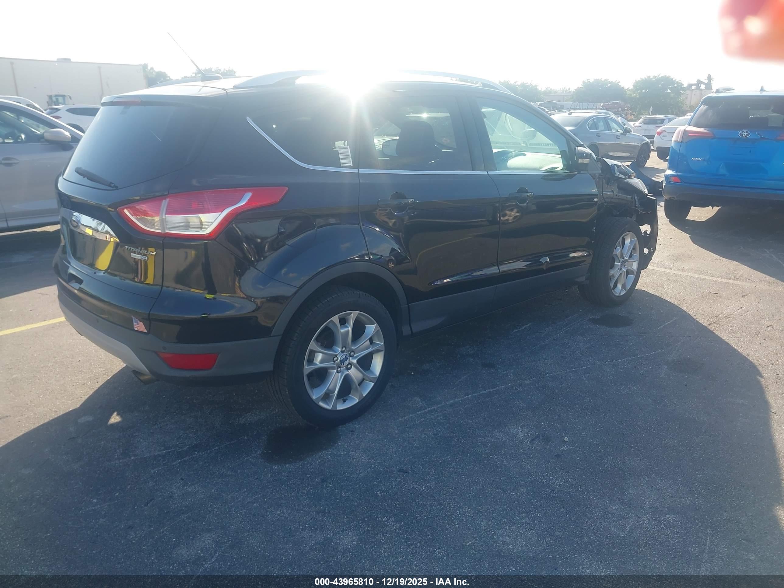 FORD ESCAPE image 4