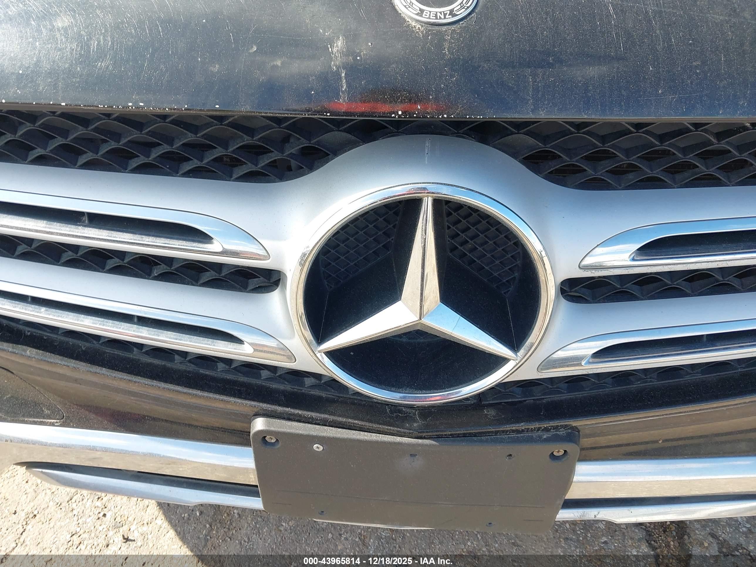 MERCEDES-BENZ GLC image 6