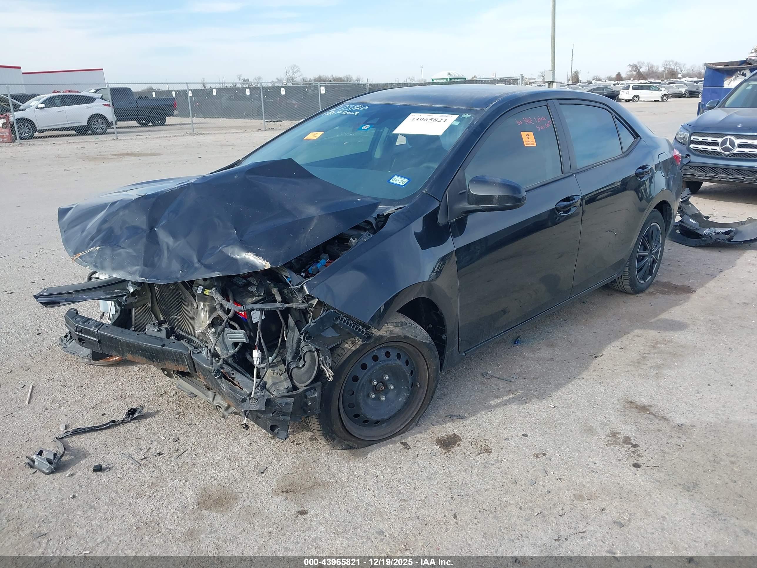 TOYOTA COROLLA image 2