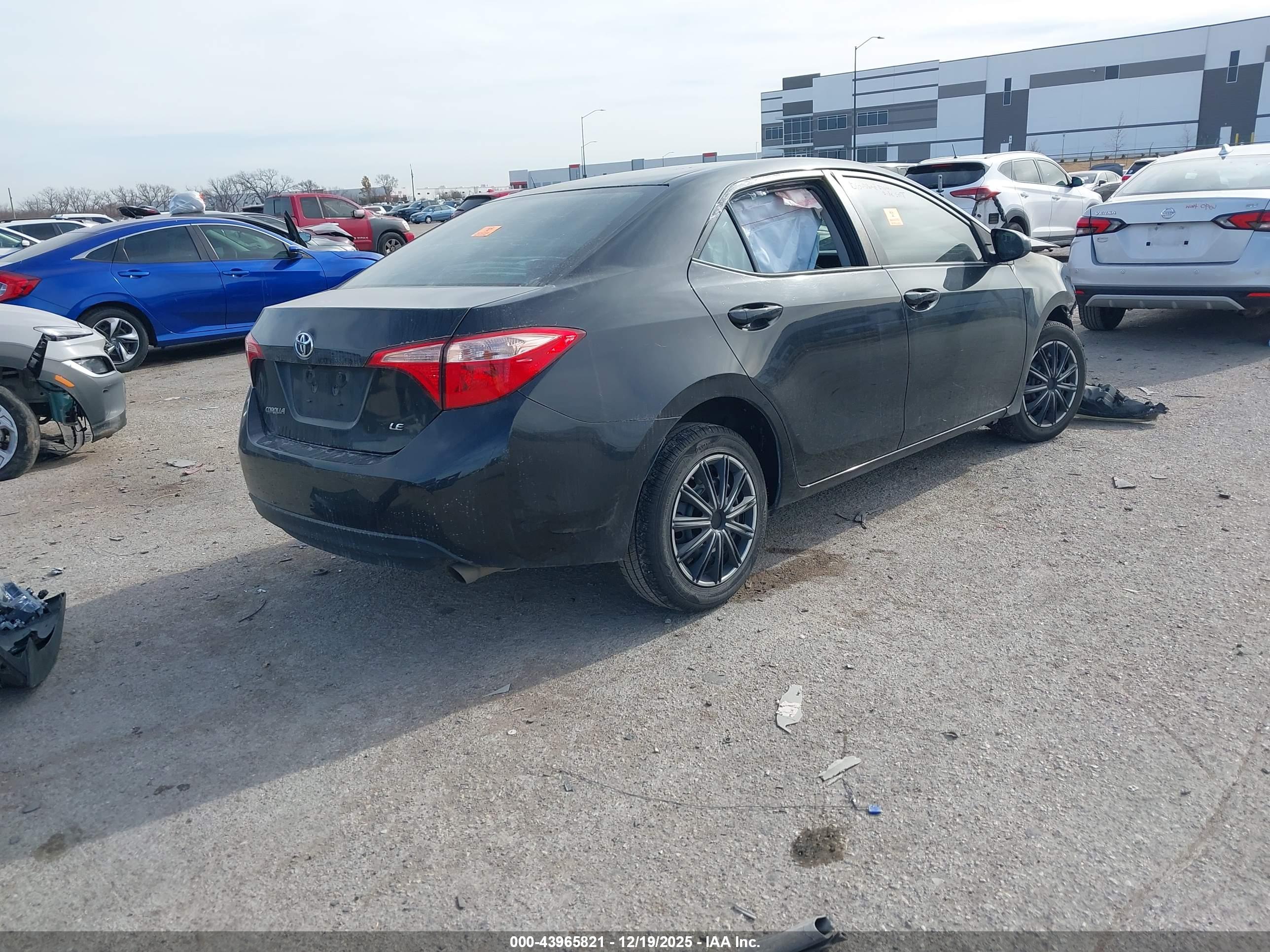 TOYOTA COROLLA image 4