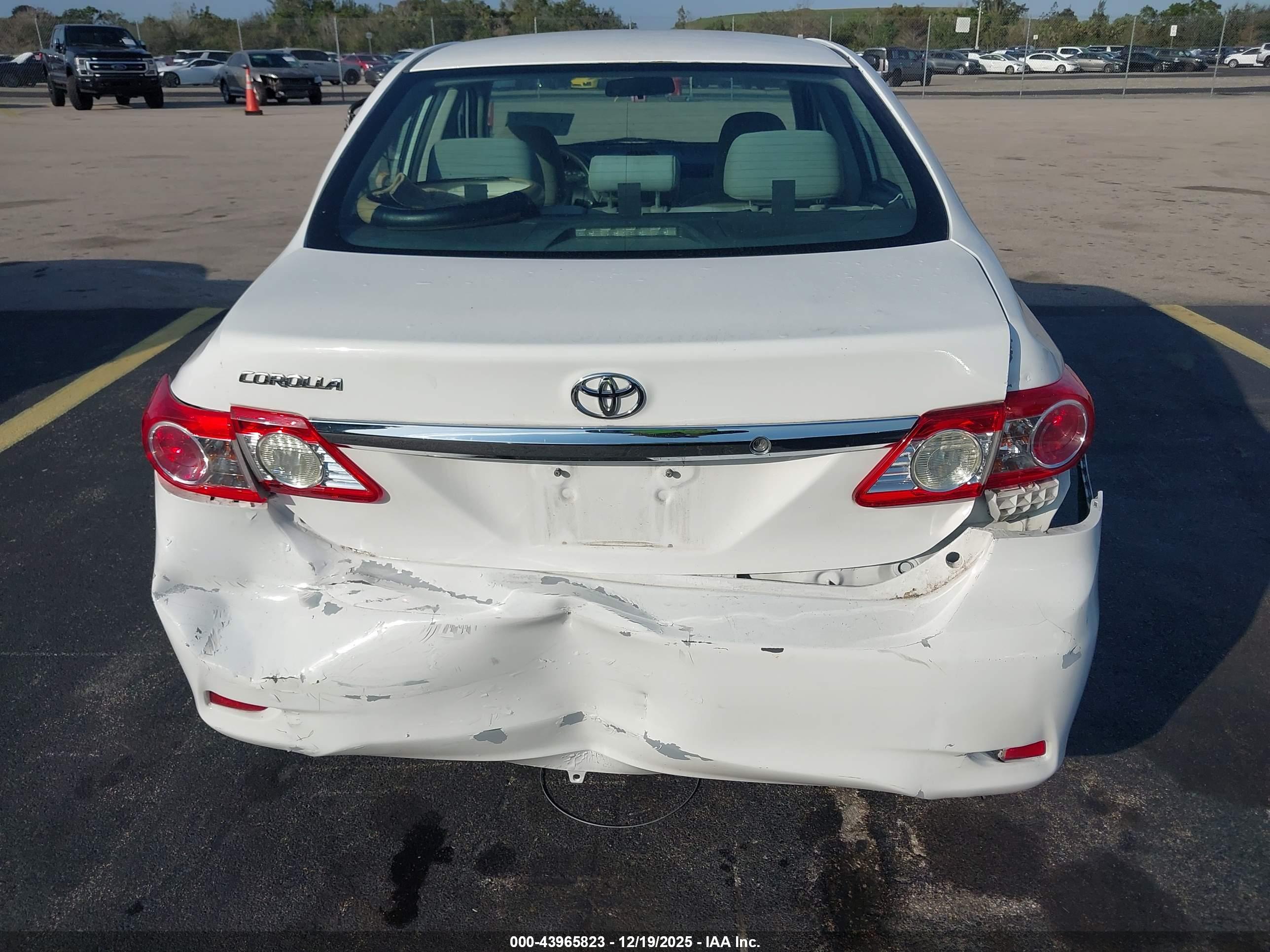 TOYOTA COROLLA image 6