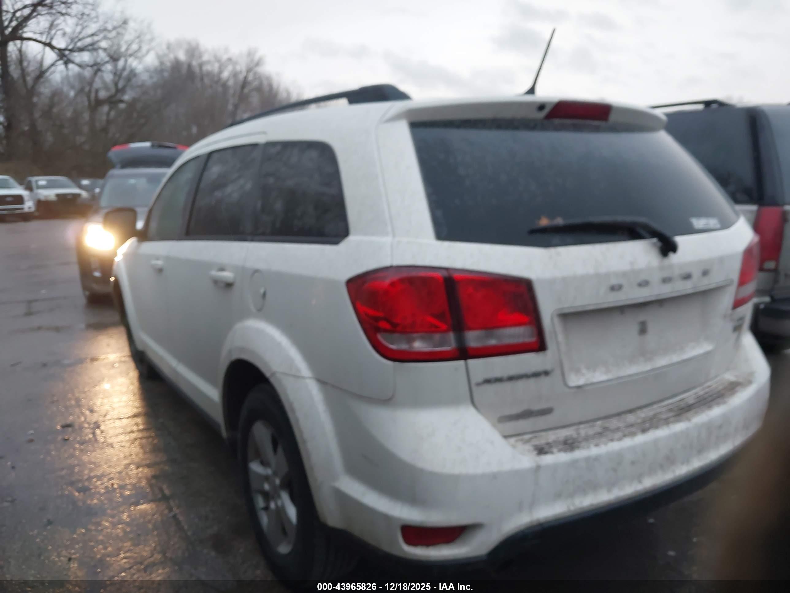 DODGE JOURNEY image 3