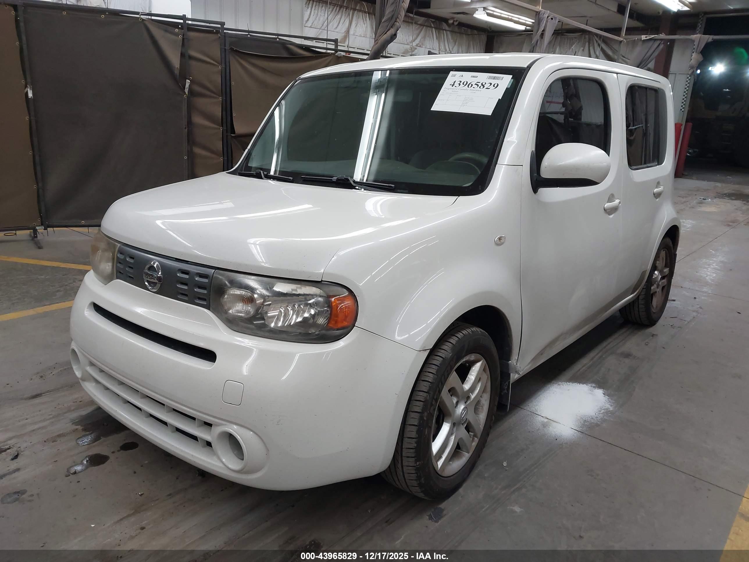 NISSAN CUBE image 2