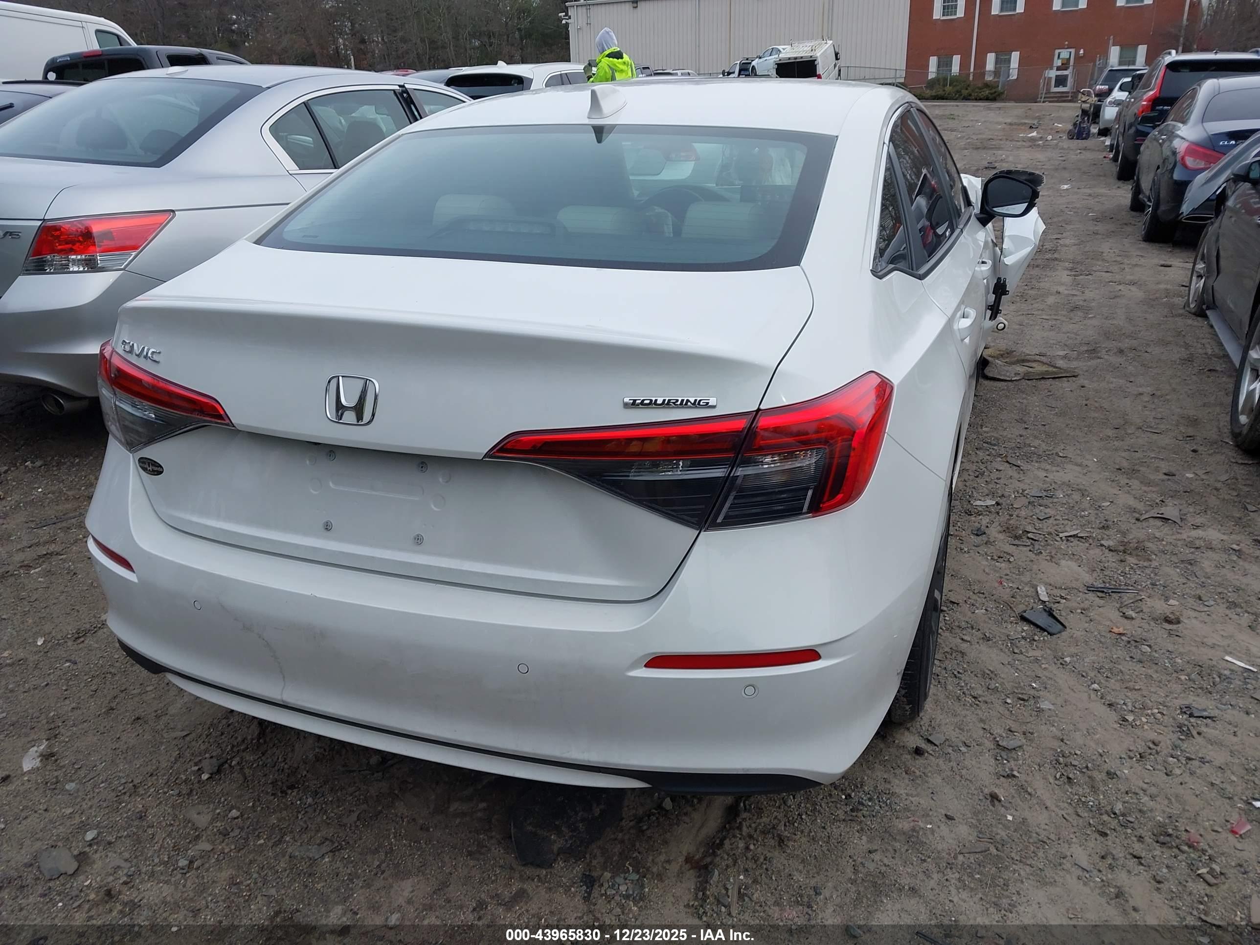 HONDA CIVIC image 4