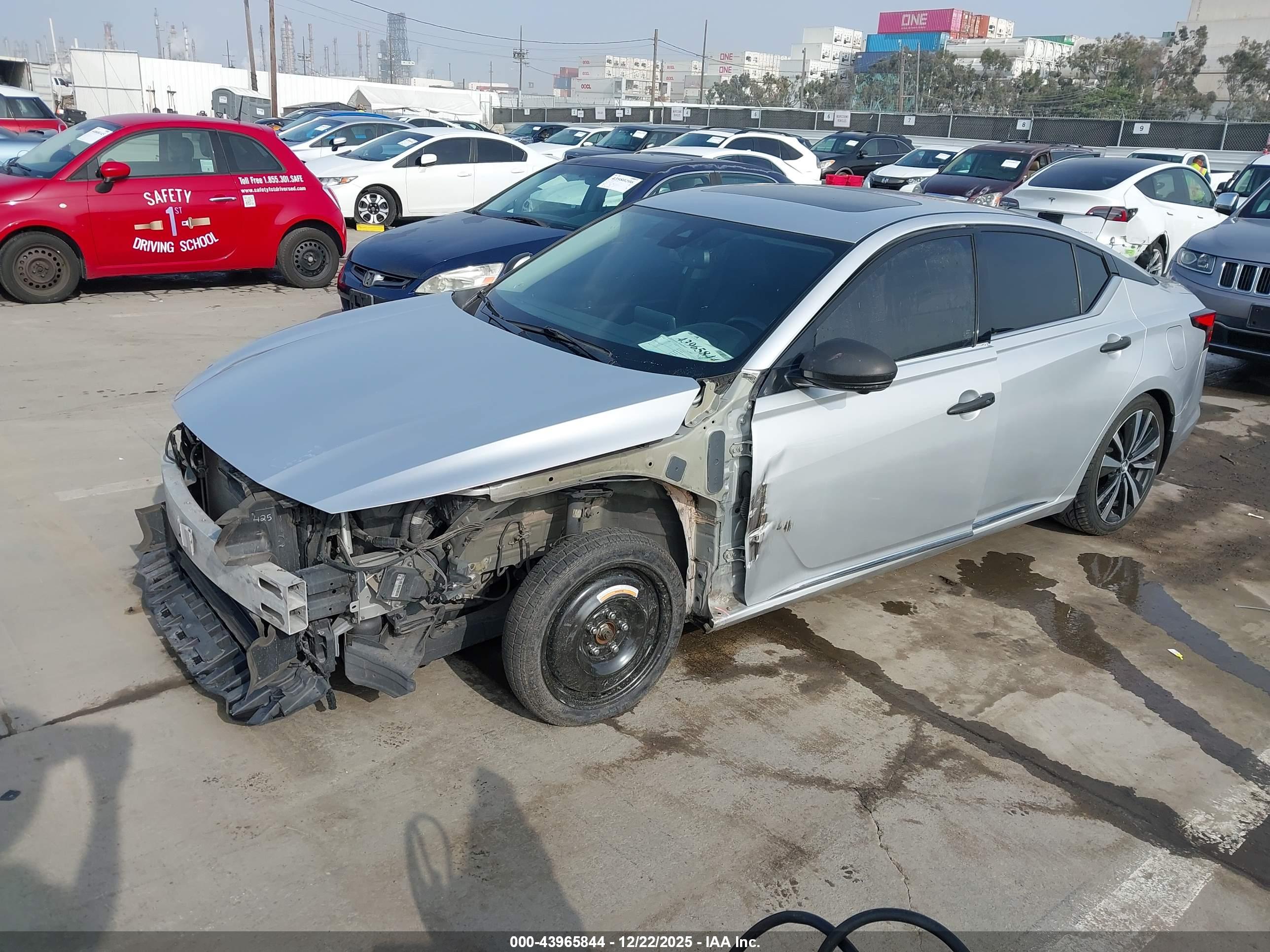 NISSAN ALTIMA image 2
