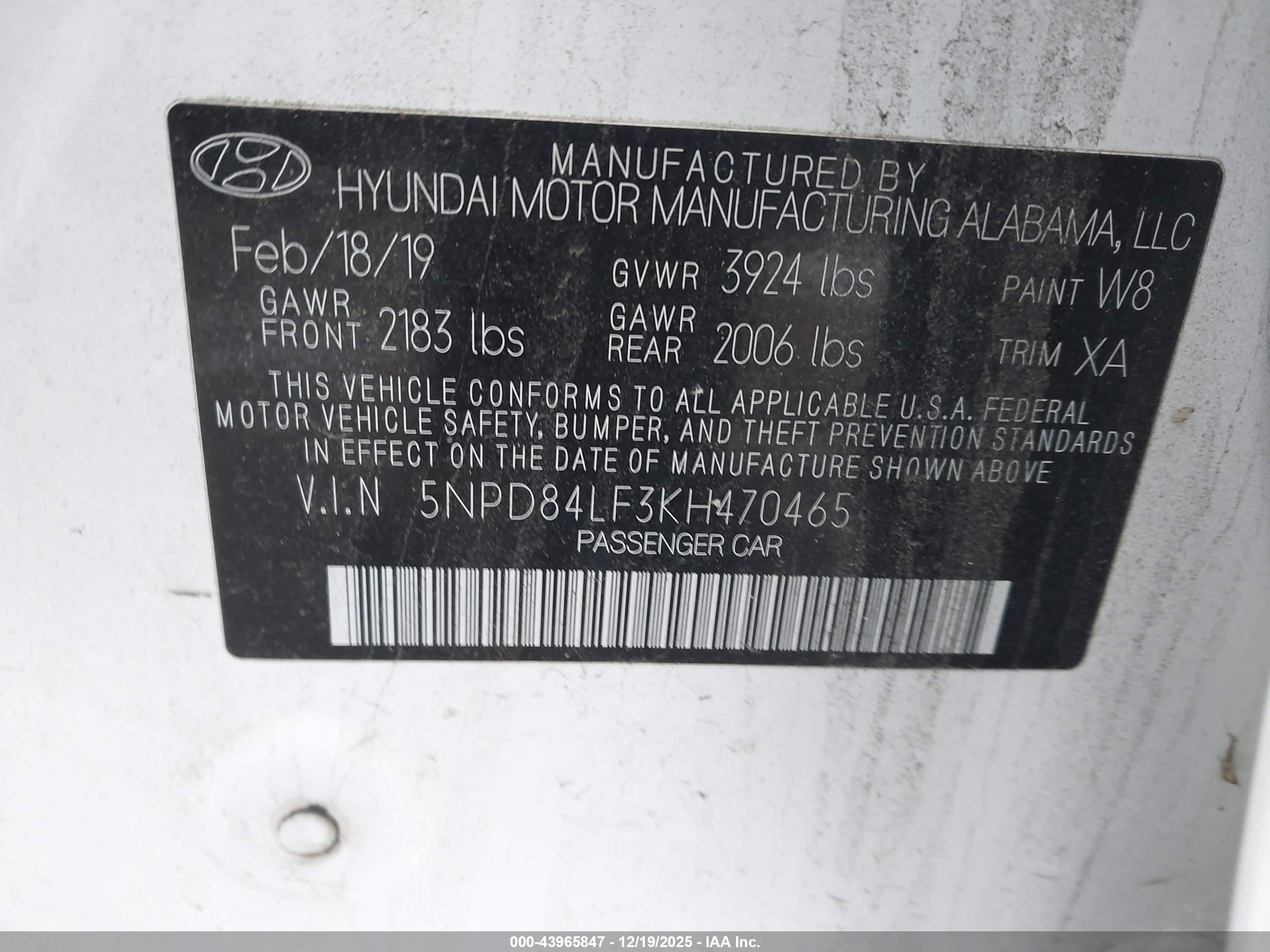 HYUNDAI ELANTRA image 9