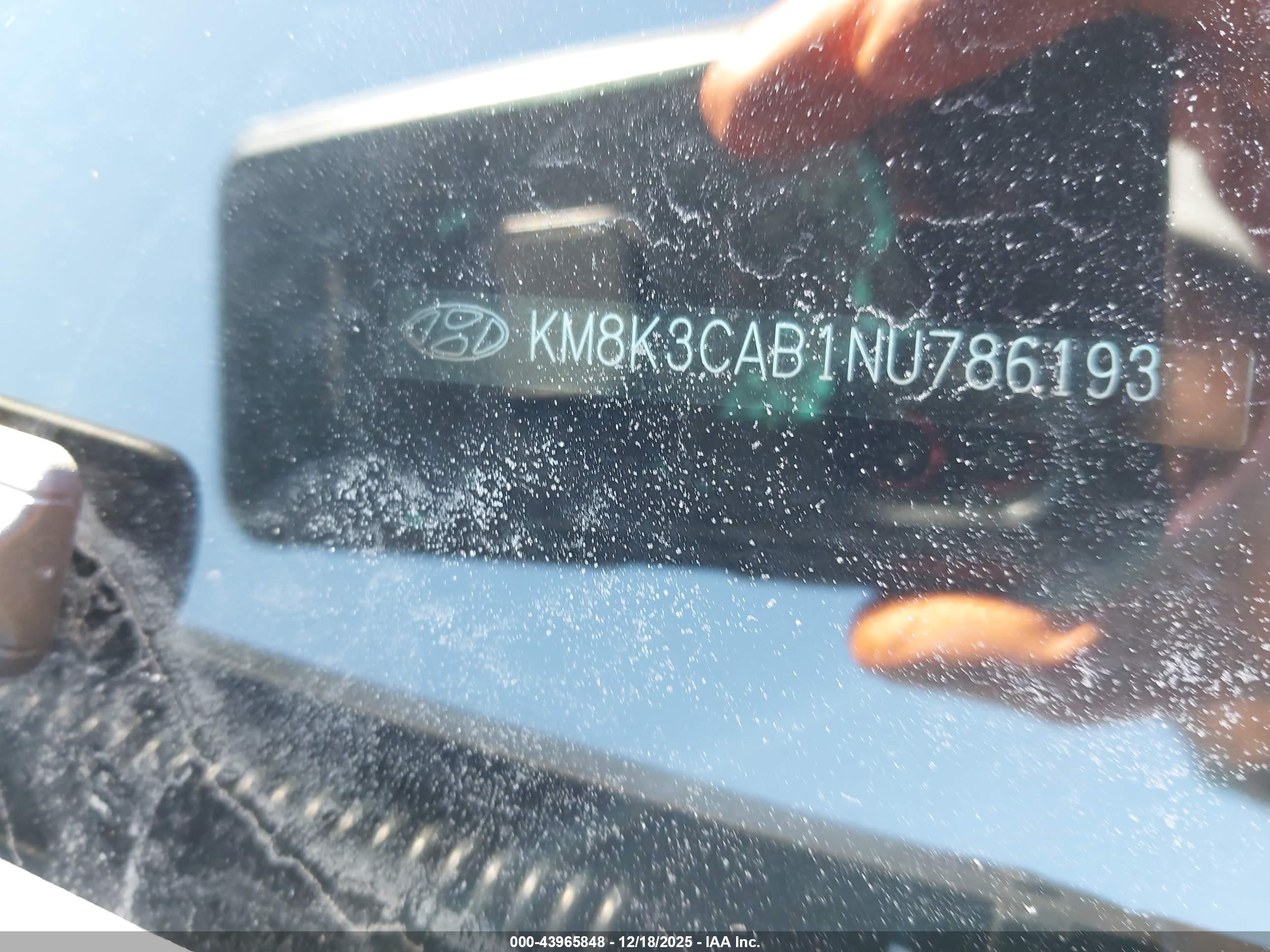 HYUNDAI KONA image 9
