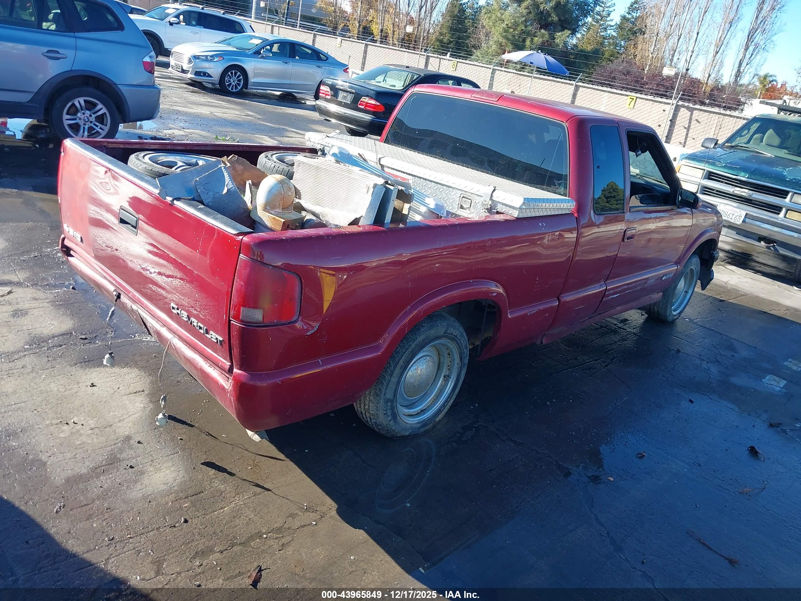 CHEVROLET S-10 image 4
