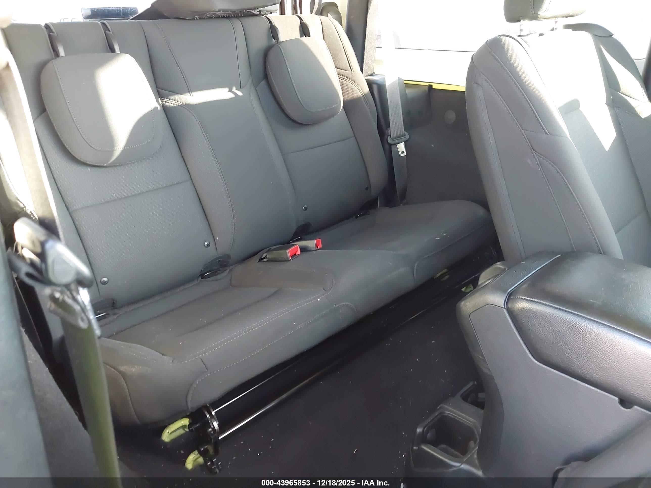 JEEP WRANGLER image 8