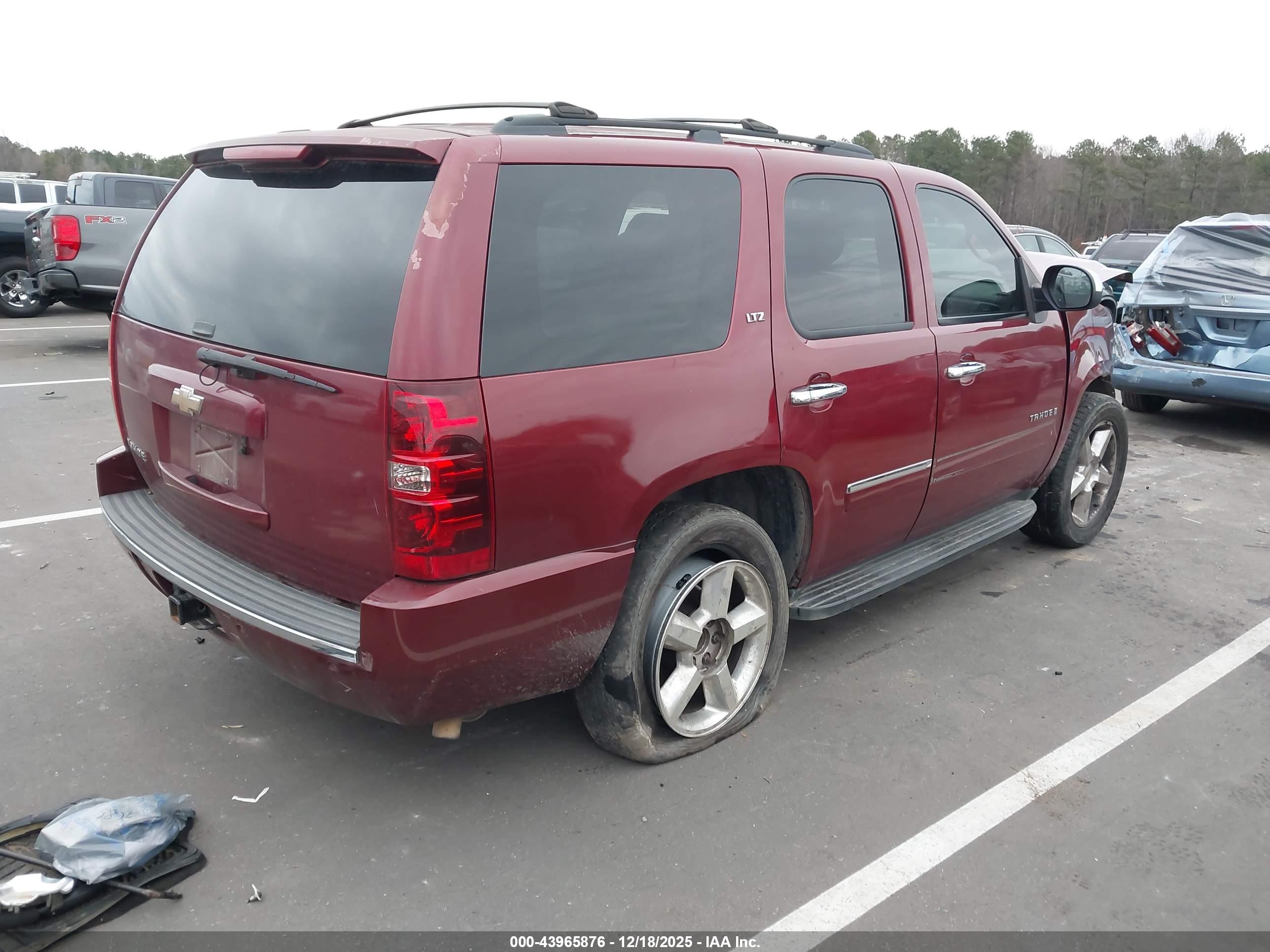 CHEVROLET TAHOE image 4