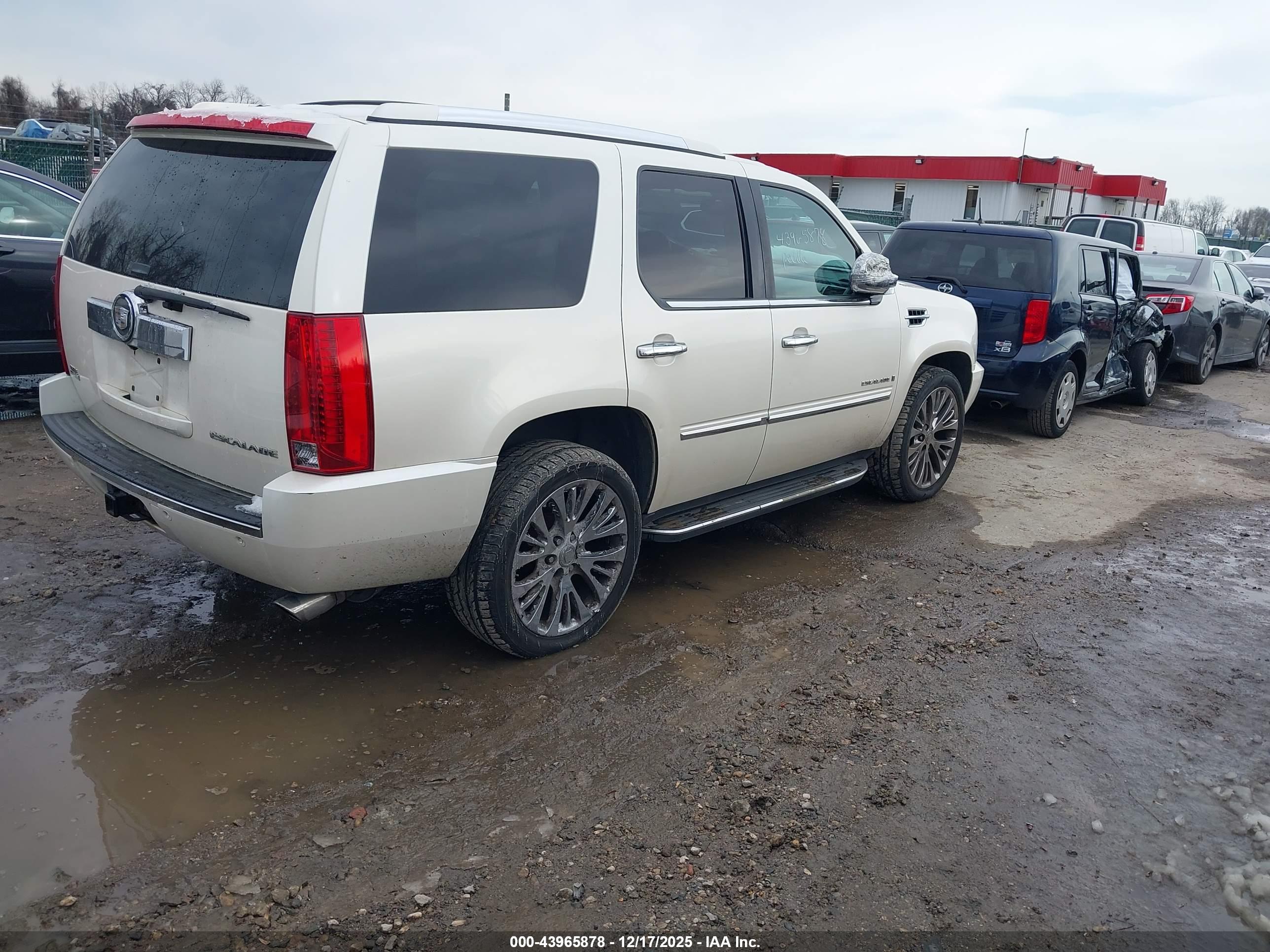 CADILLAC ESCALADE image 4
