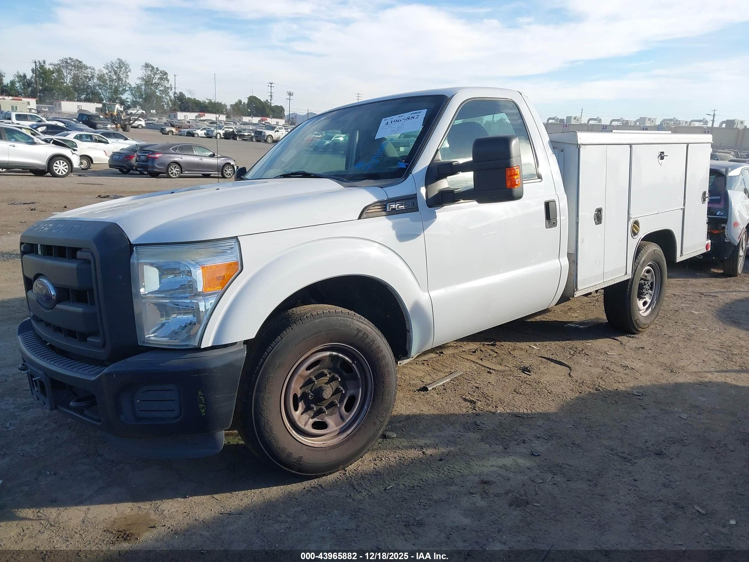 FORD F-250 image 2