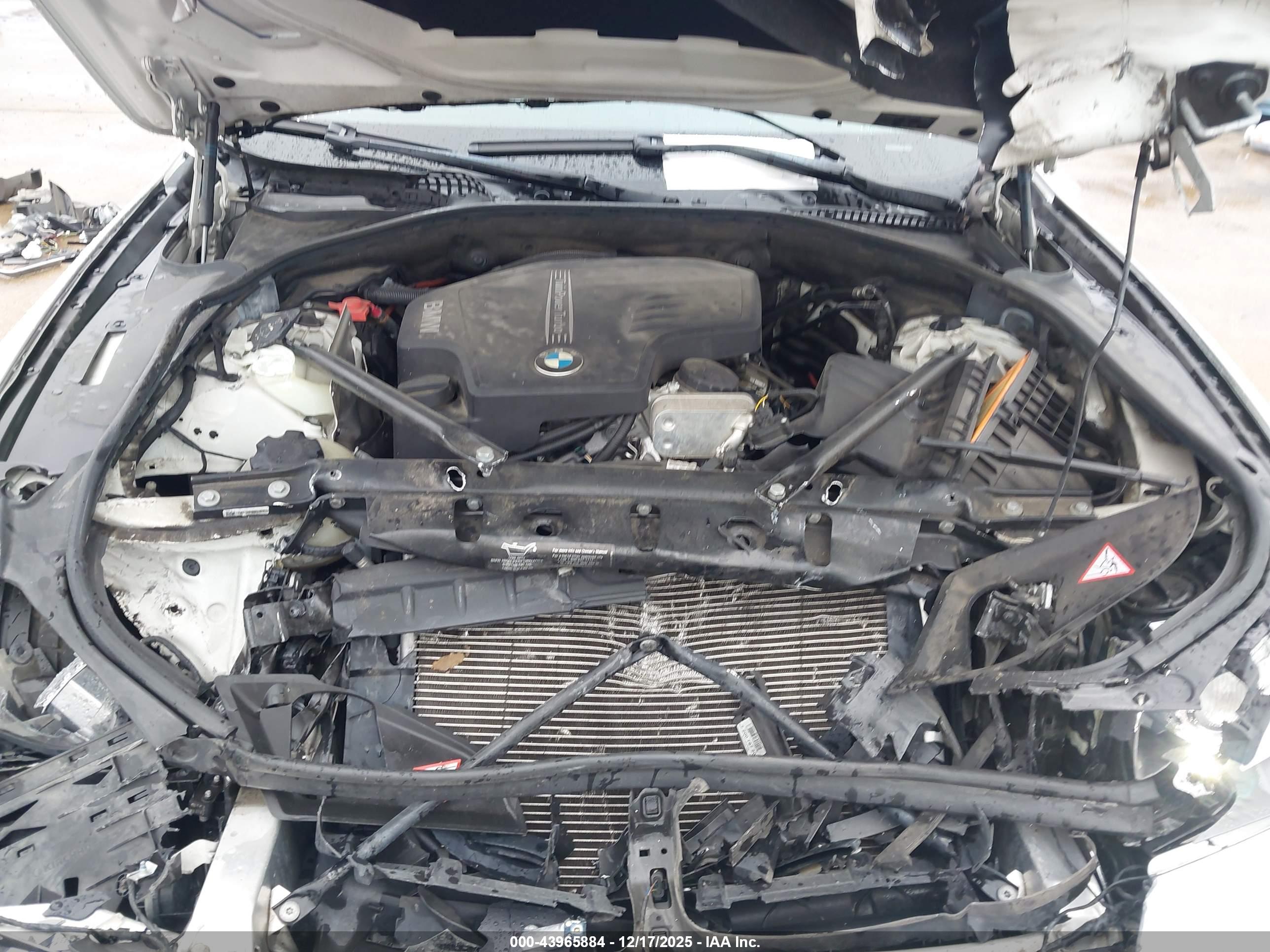 BMW 528I image 10