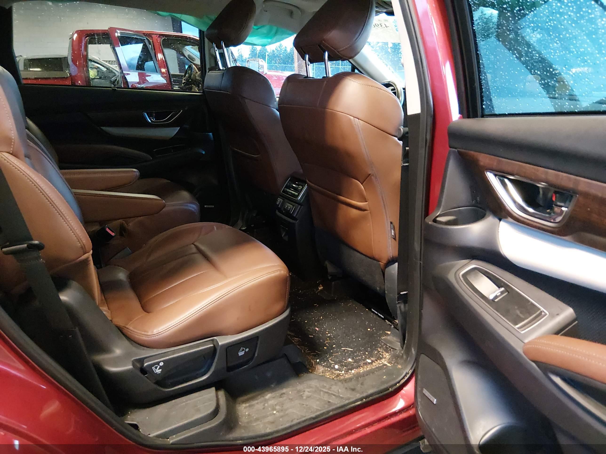 SUBARU ASCENT image 8