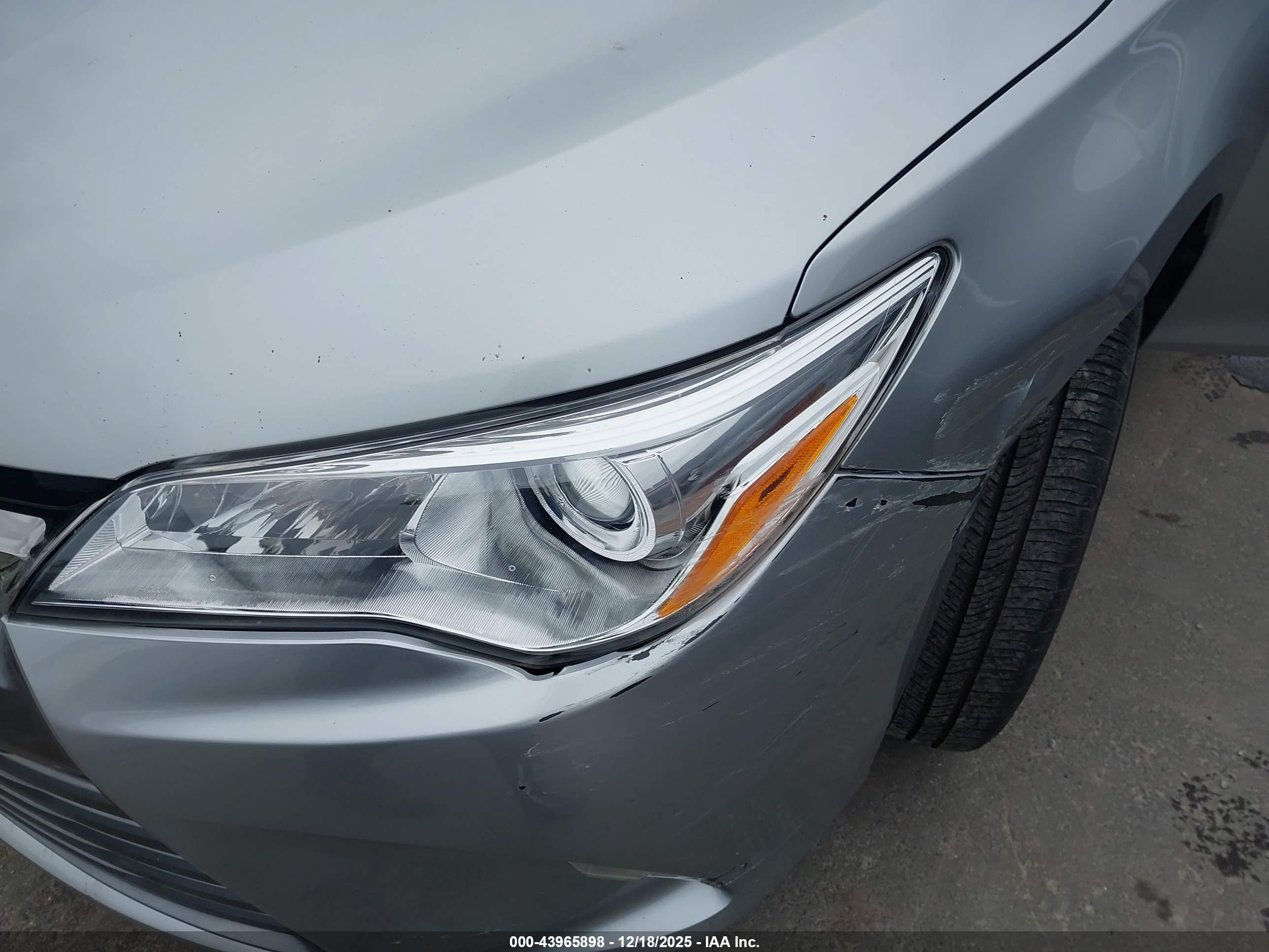 TOYOTA CAMRY image 6