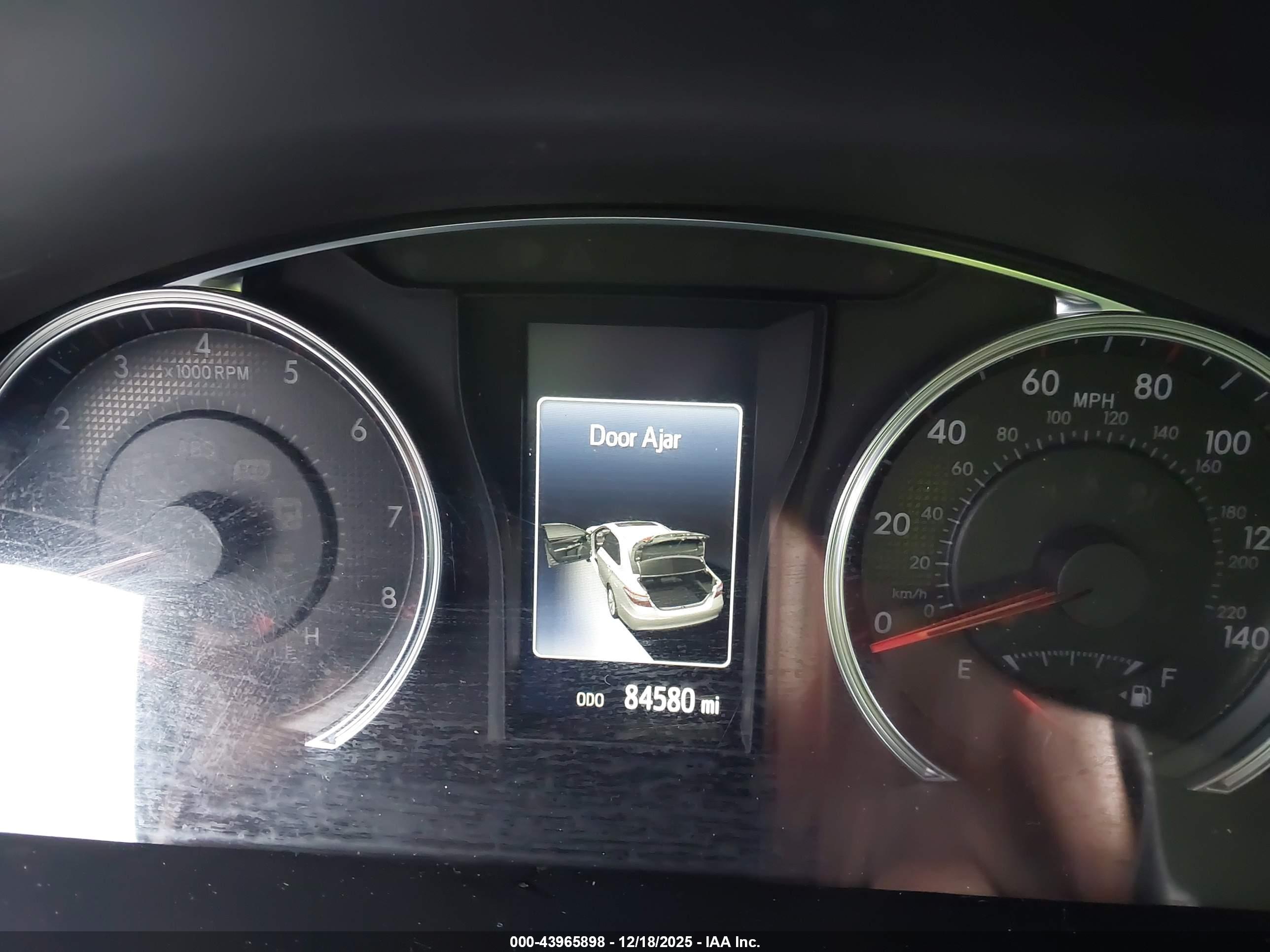TOYOTA CAMRY image 7