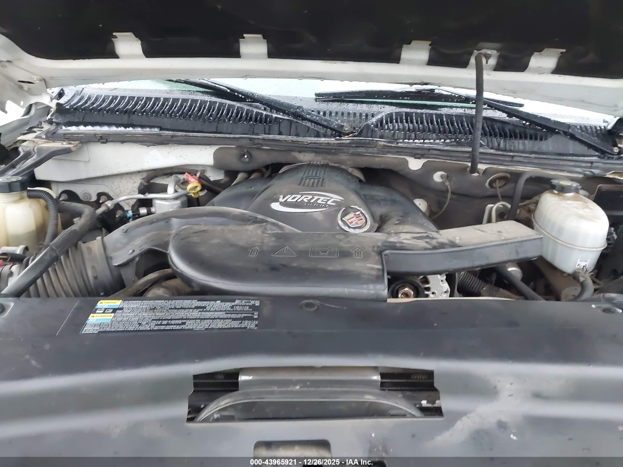 CADILLAC ESCALADE image 10
