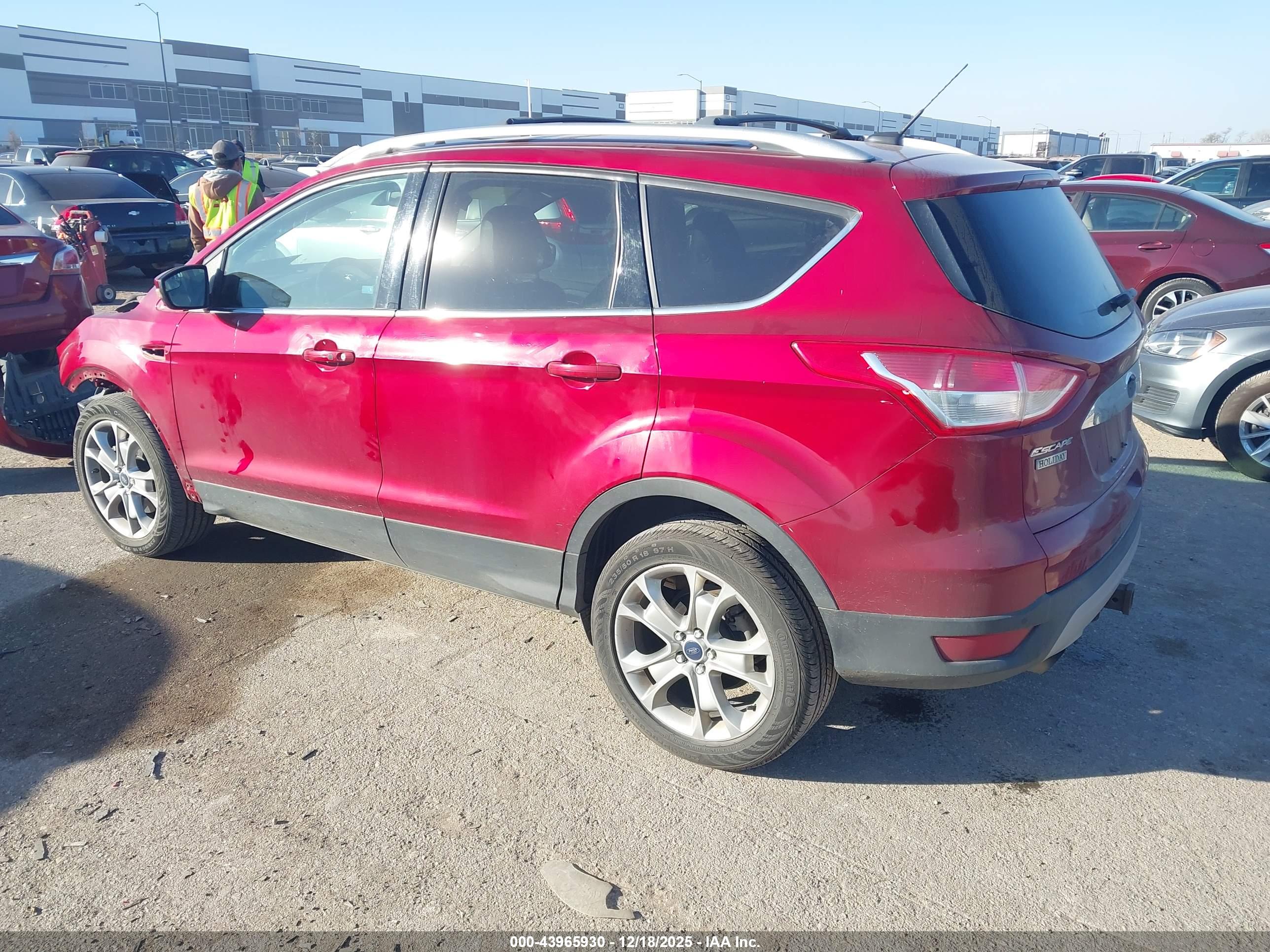 FORD ESCAPE image 3