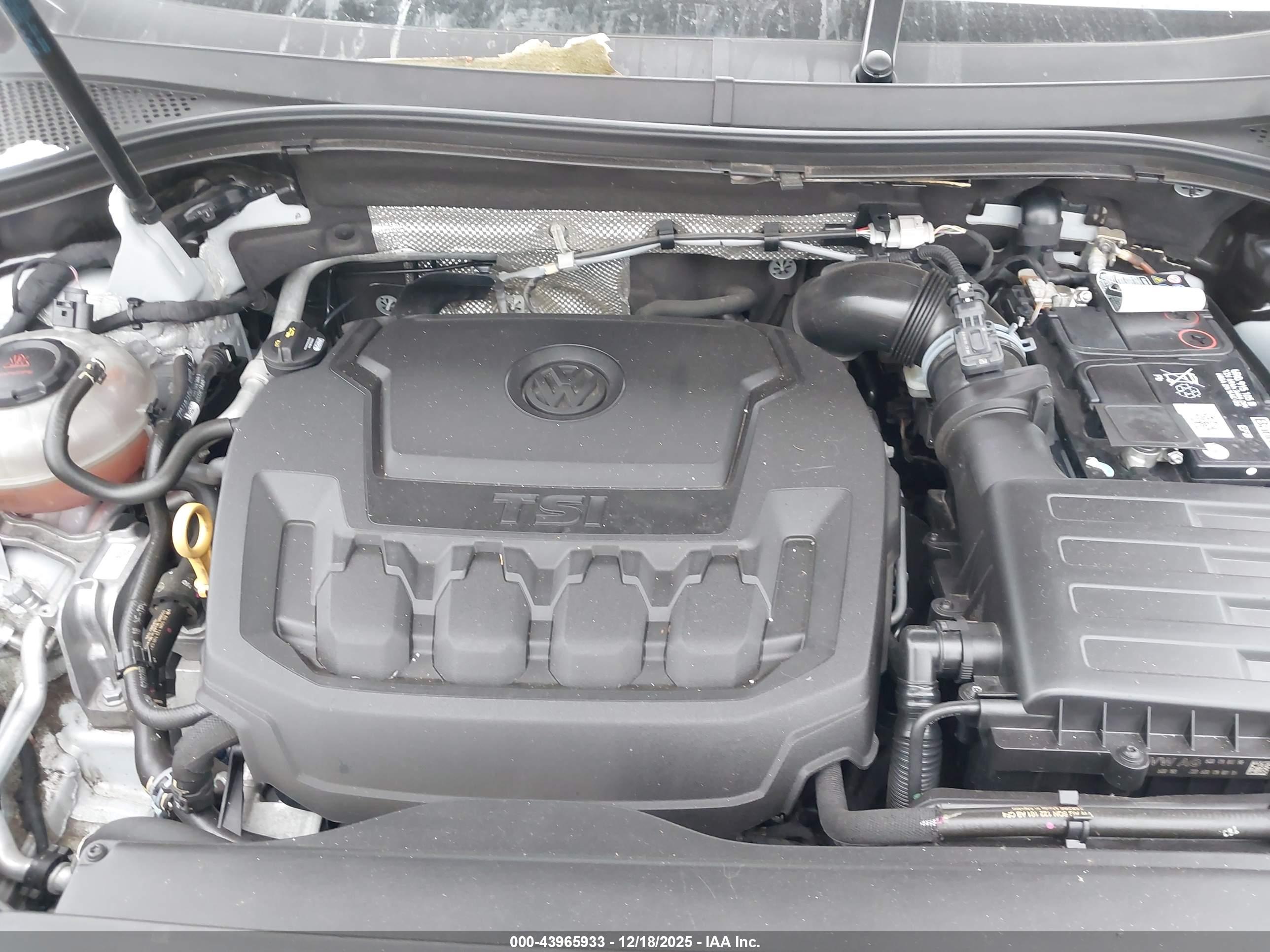 VOLKSWAGEN TIGUAN image 10