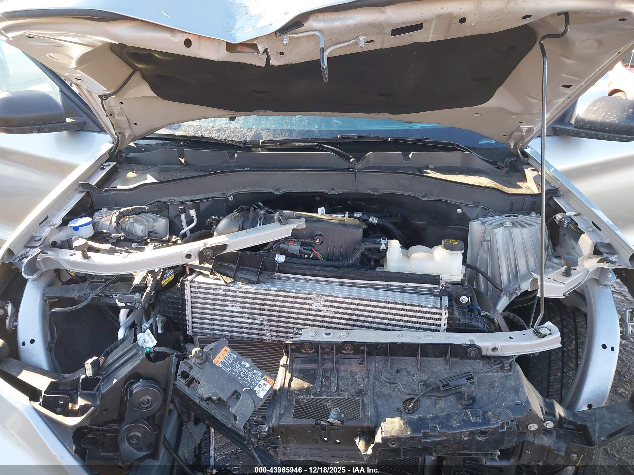 FORD EXPLORER image 10