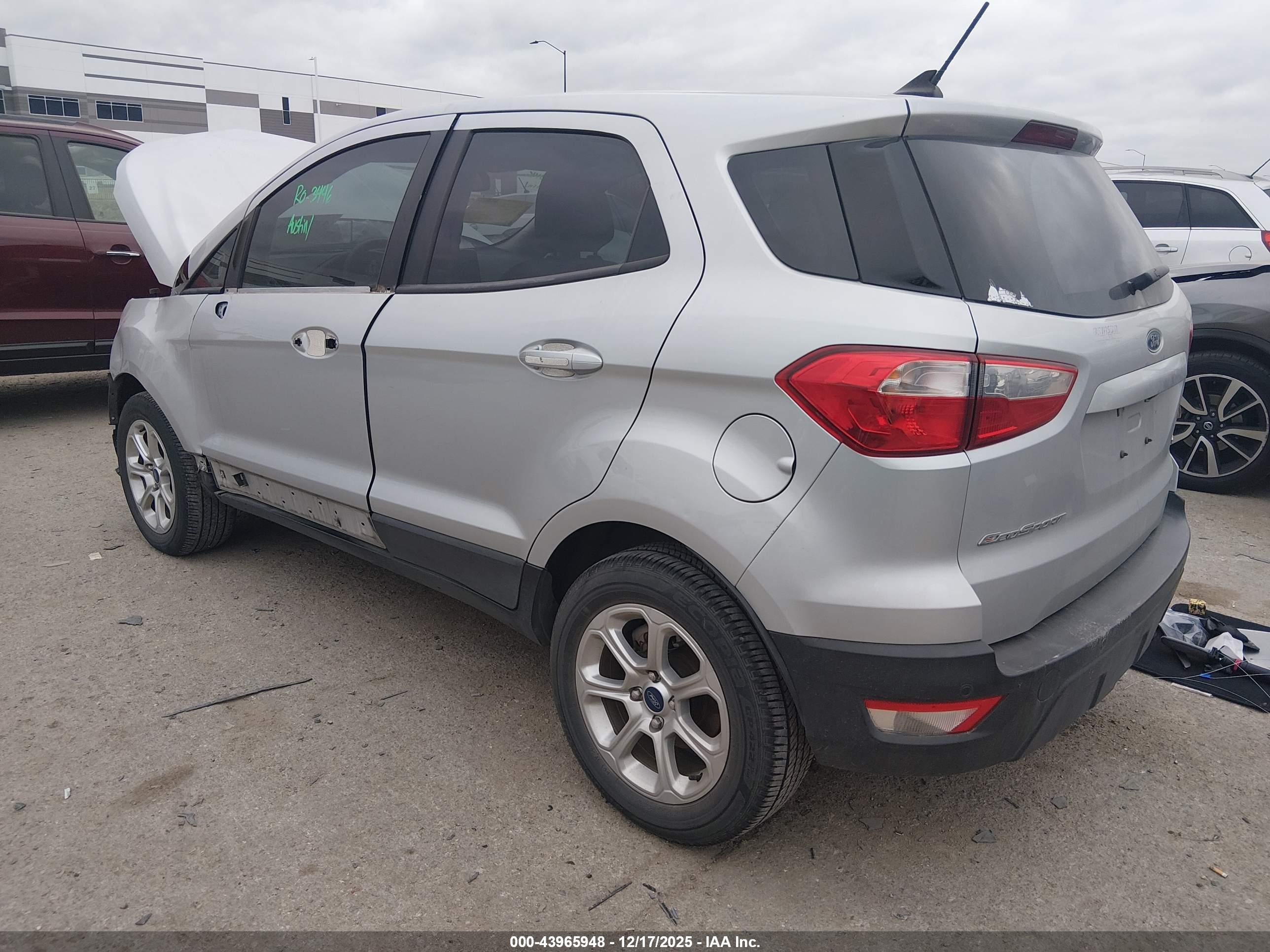 FORD ECOSPORT image 3