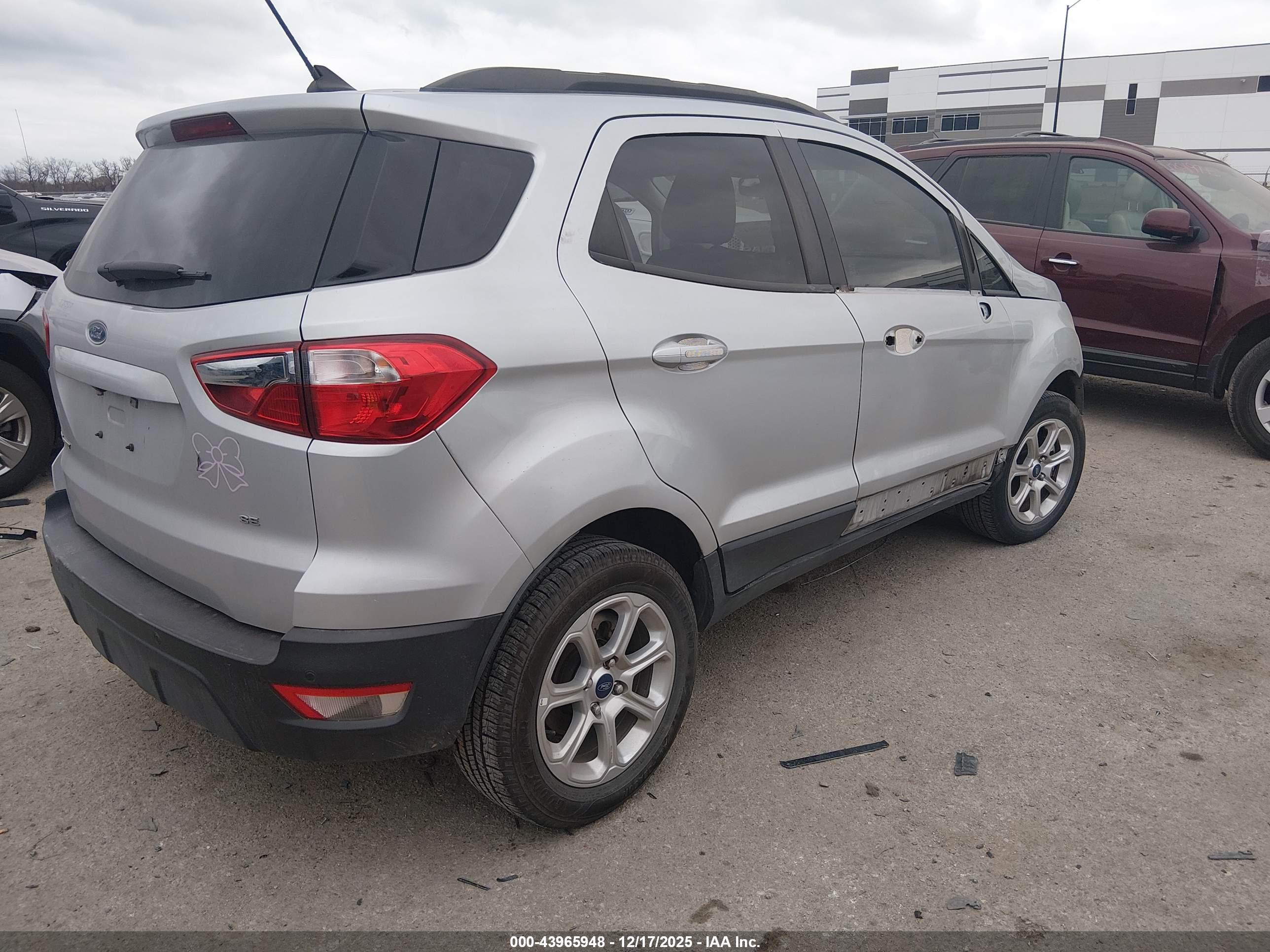 FORD ECOSPORT image 4