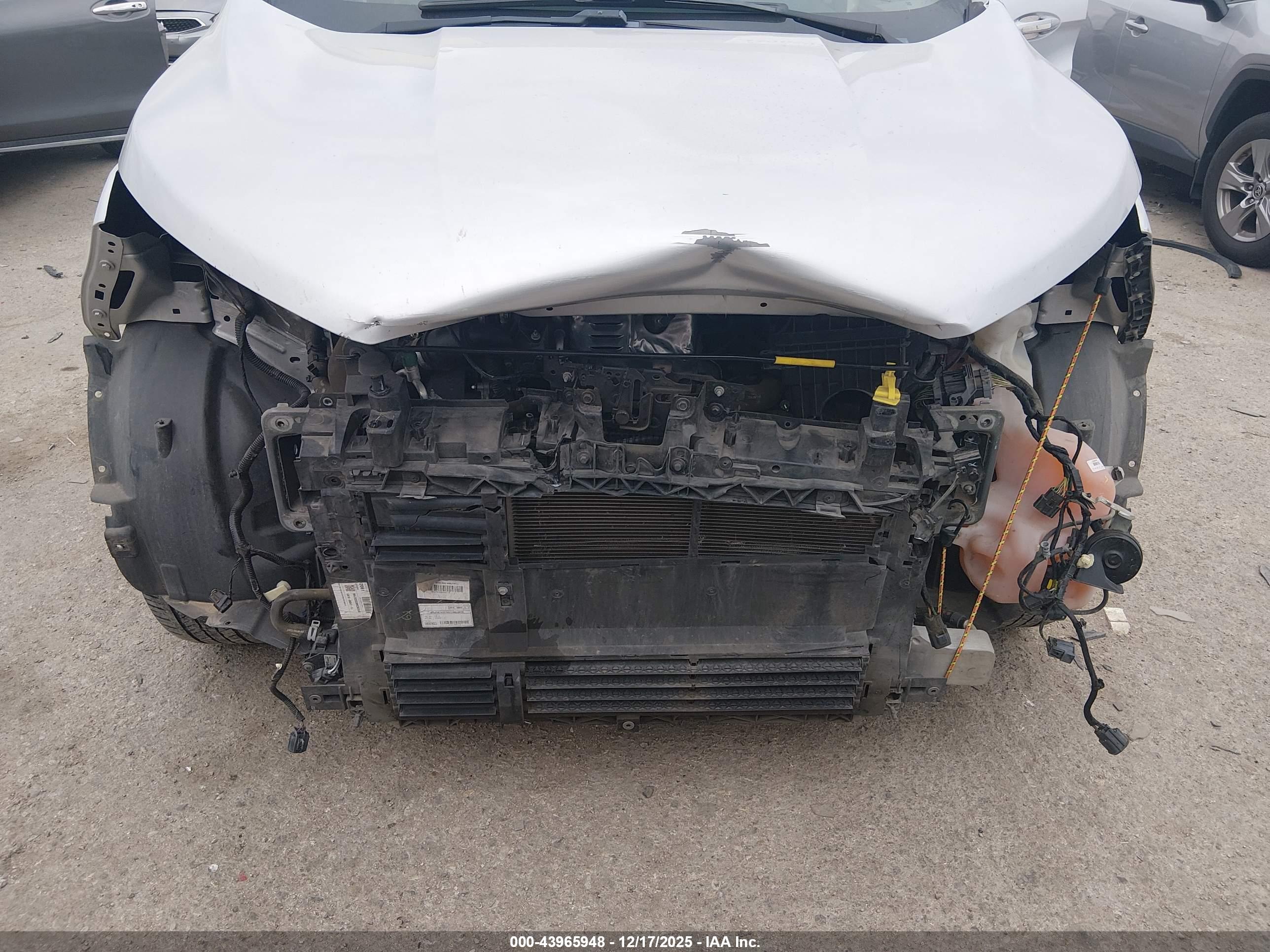 FORD ECOSPORT image 6