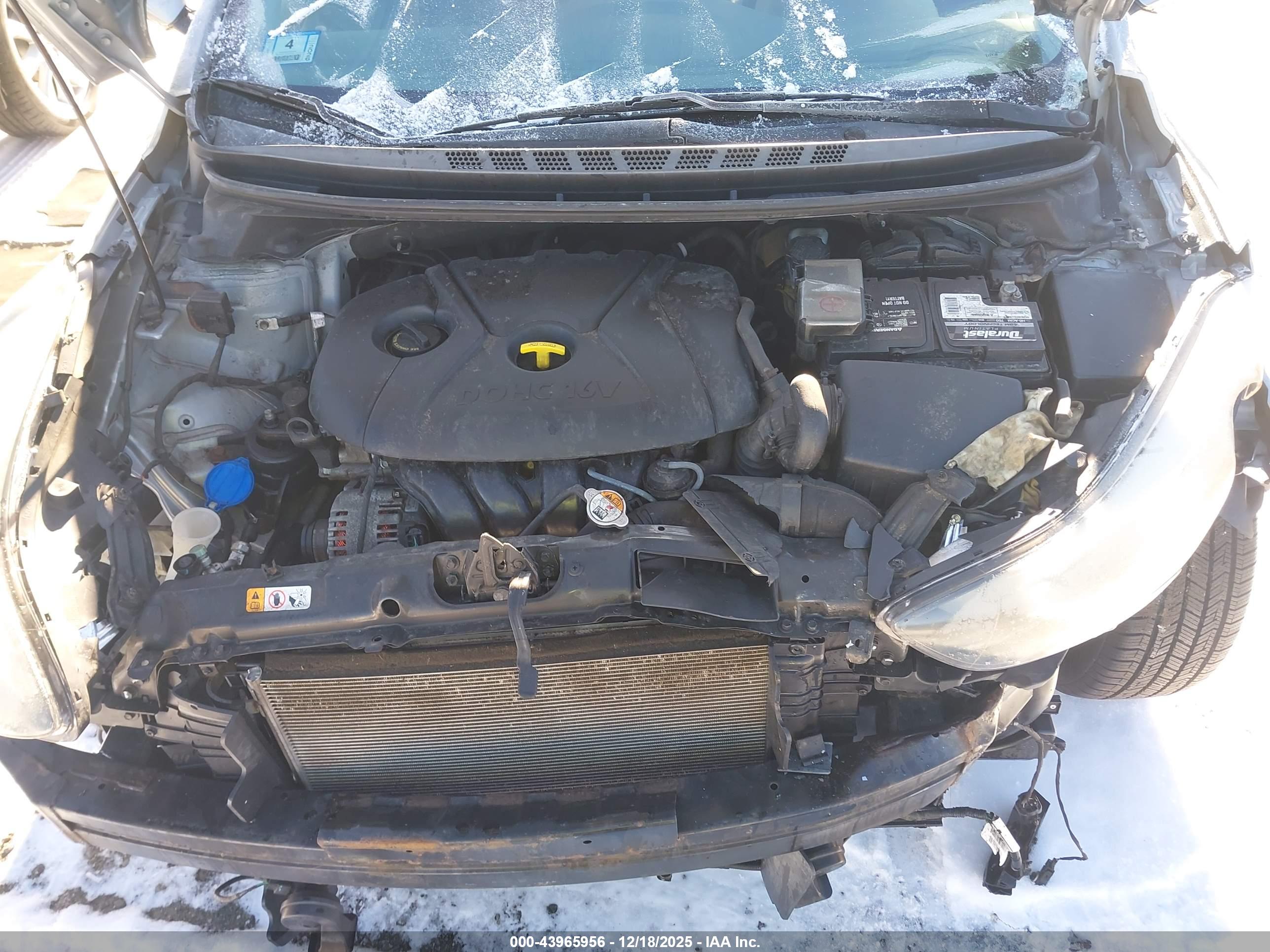 HYUNDAI ELANTRA image 10