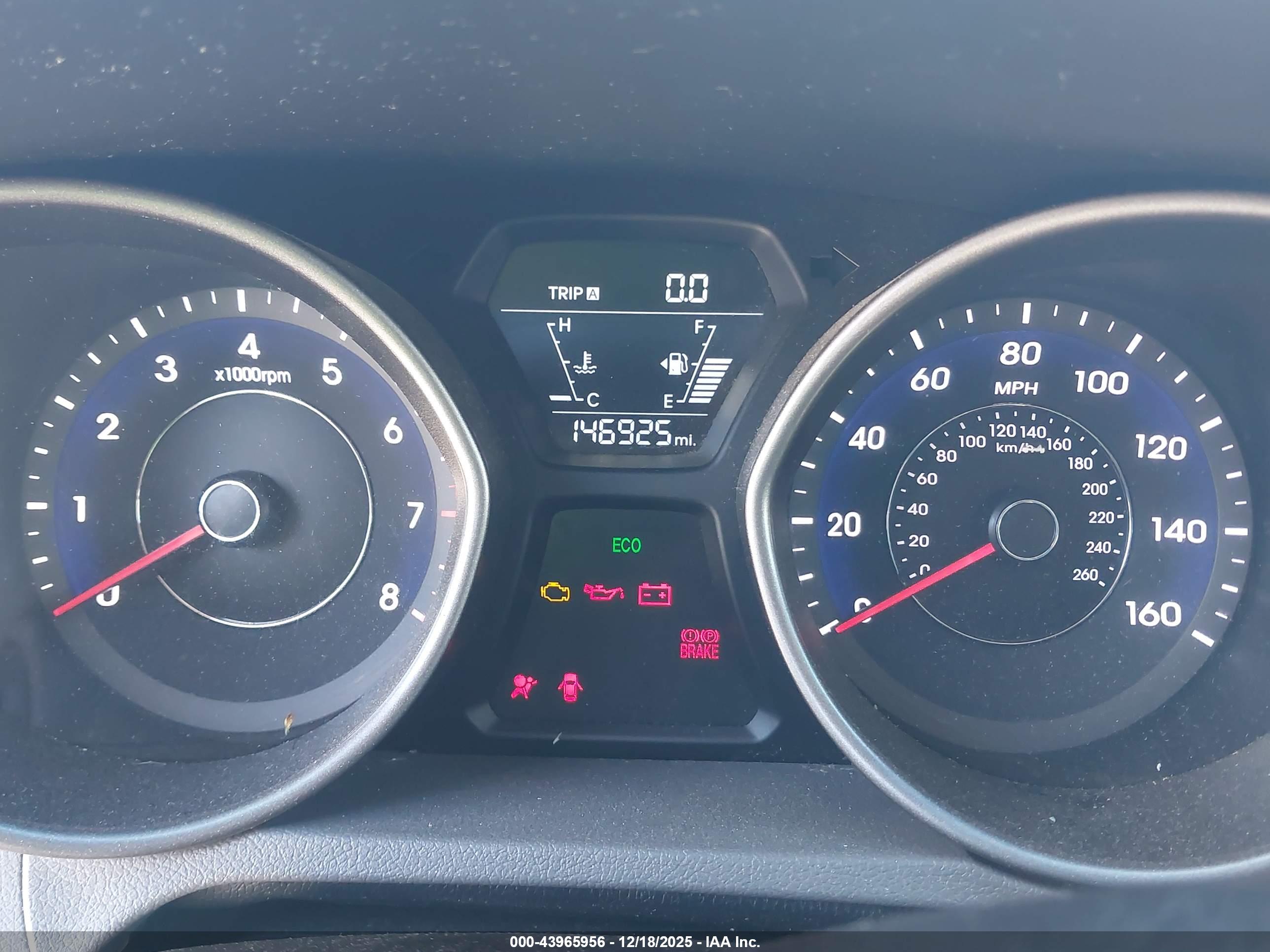 HYUNDAI ELANTRA image 7