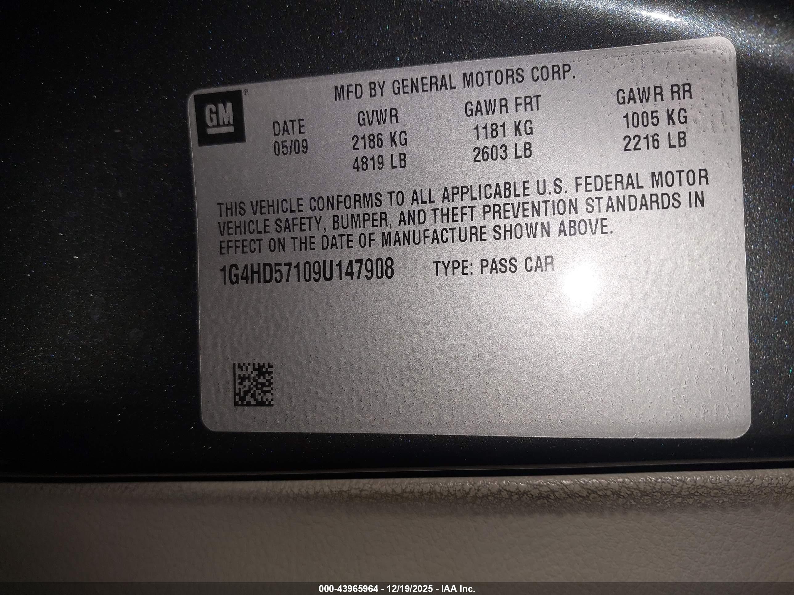 BUICK LUCERNE image 9