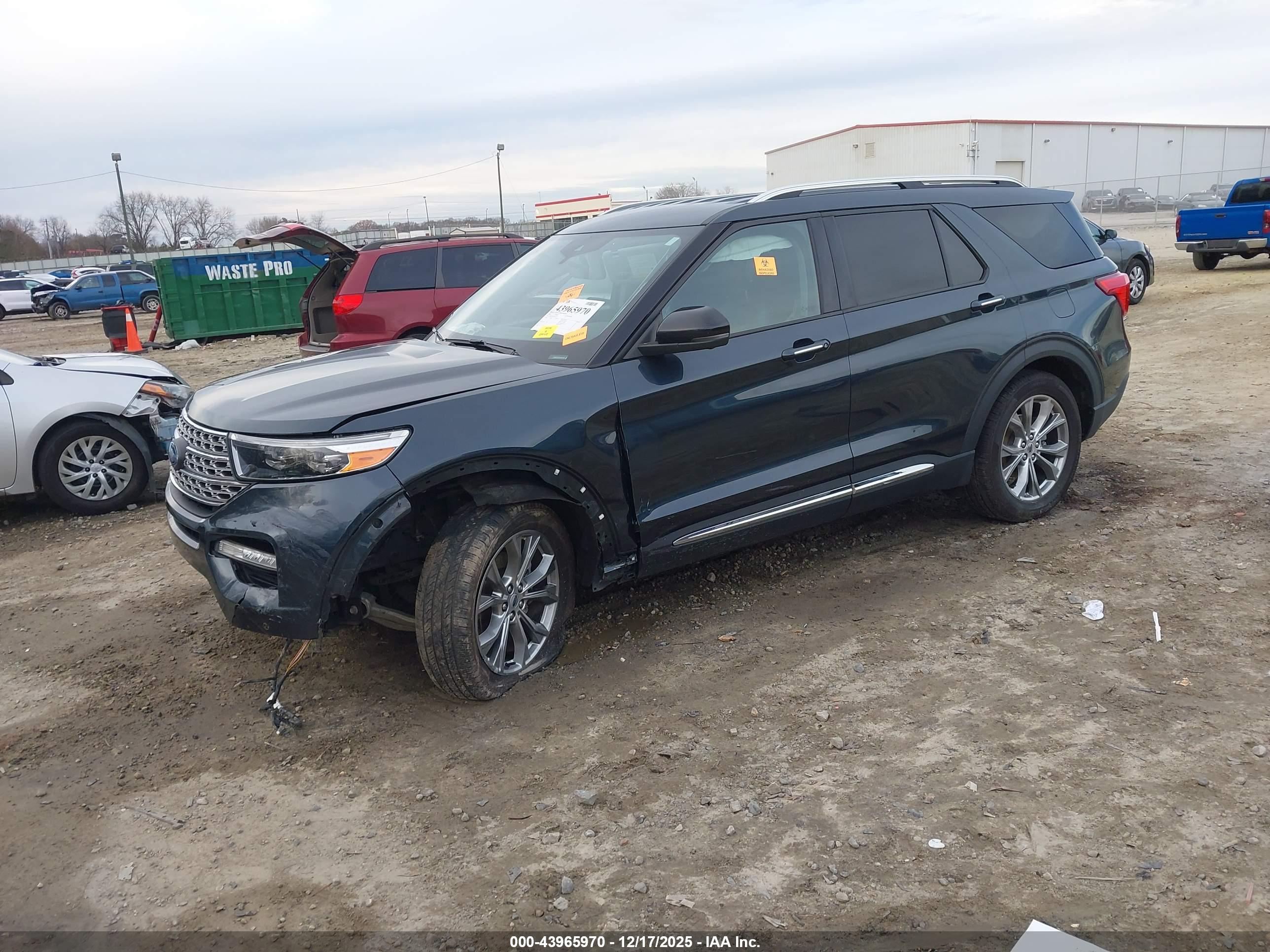 FORD EXPLORER image 2