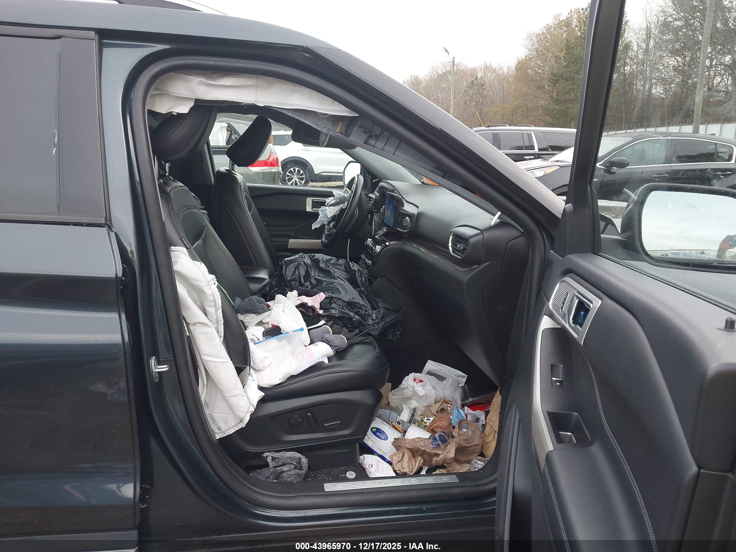 FORD EXPLORER image 5