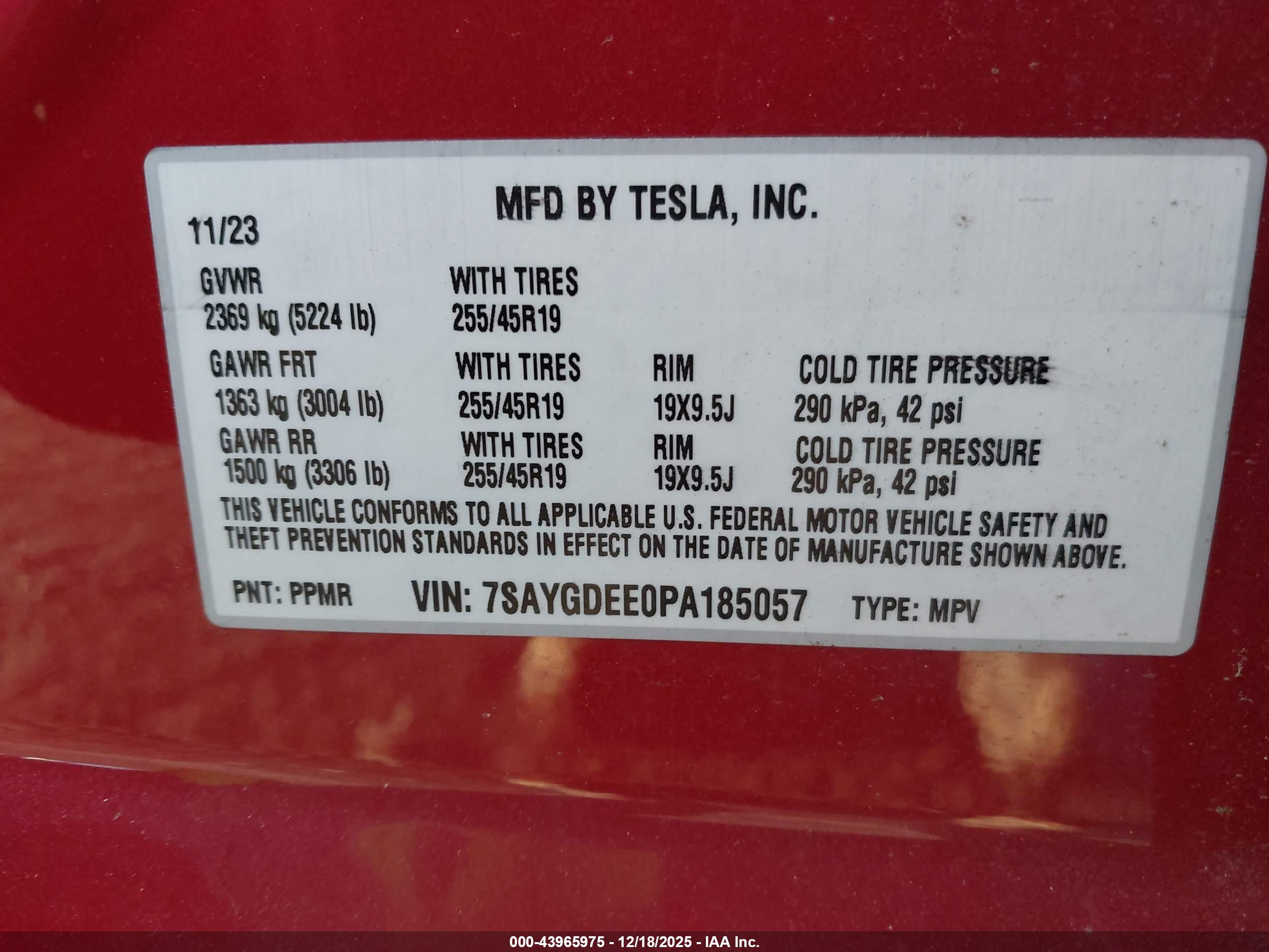 TESLA MODEL image 9