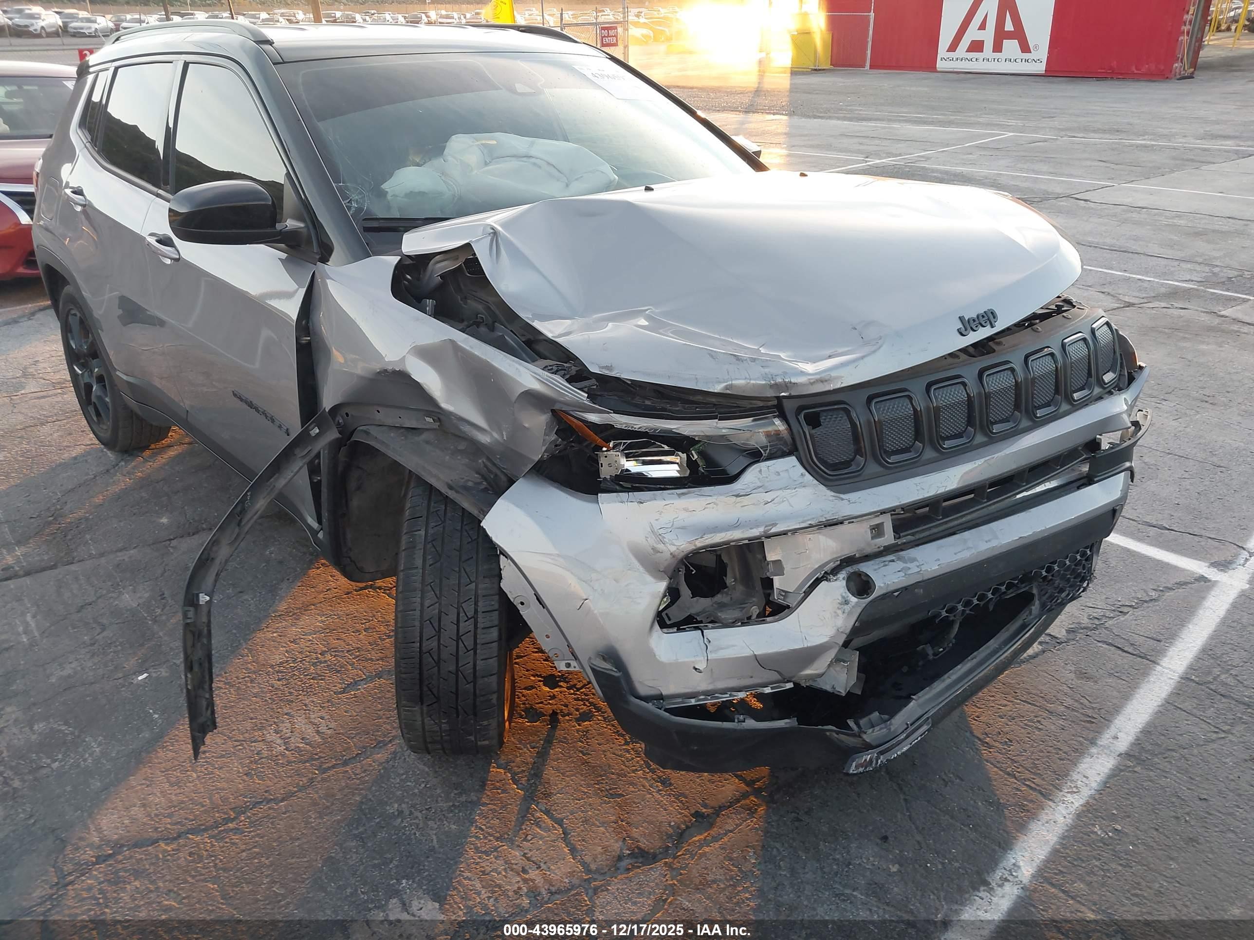 JEEP COMPASS image 6