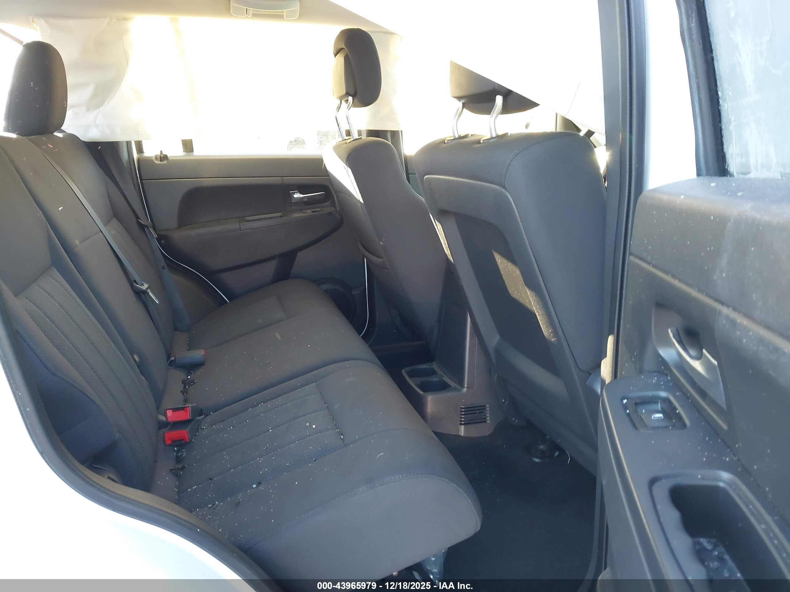 JEEP LIBERTY image 8
